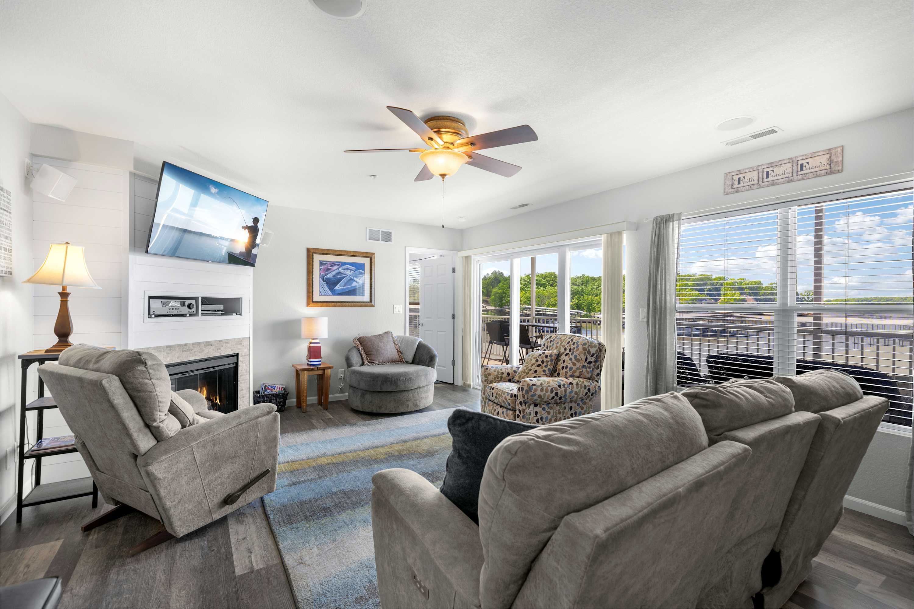 Seascape Cove - Waterfront! 6