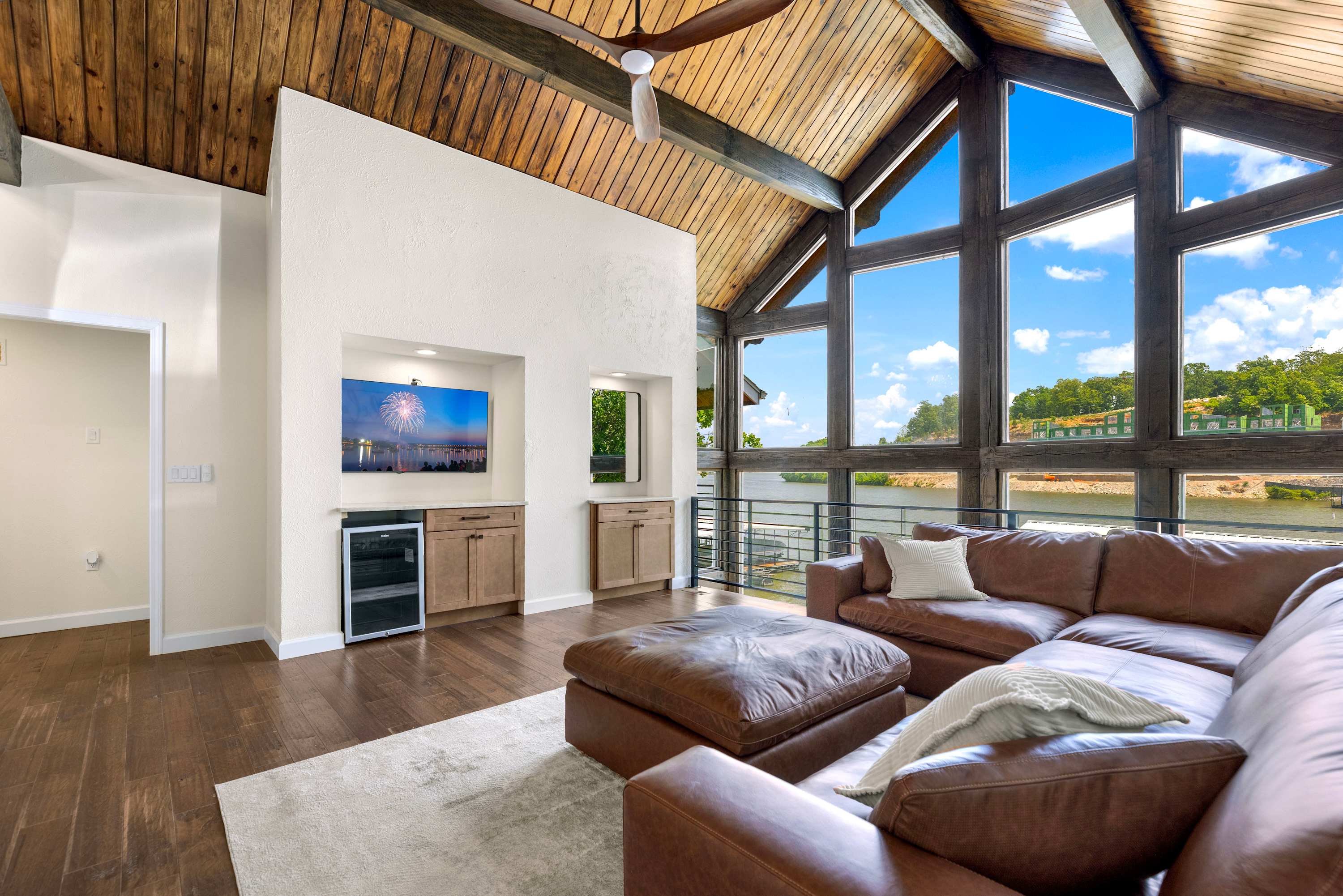 Cozy in a Cove – 14 ppl Stay 7