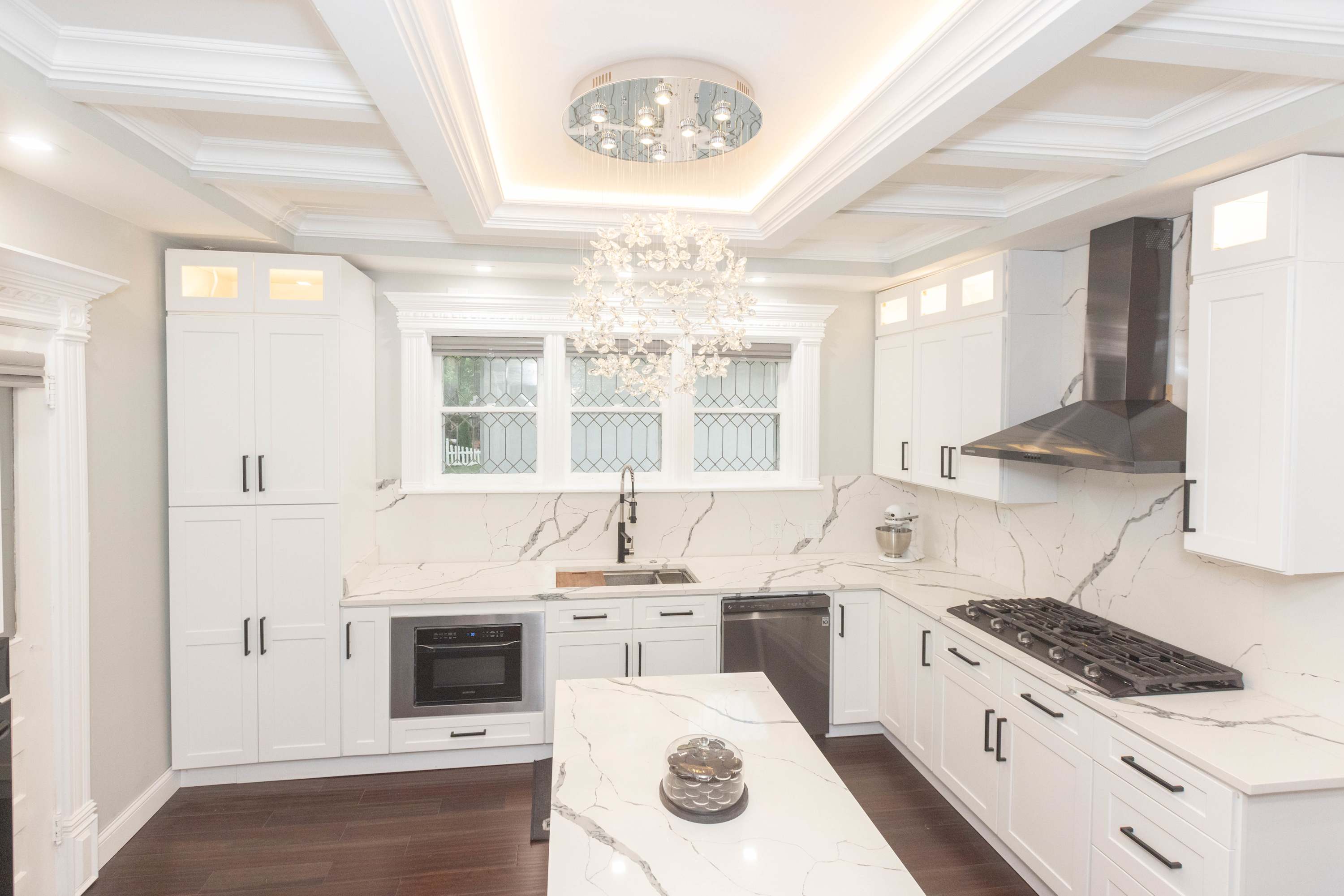 The main house’s kitchen offers ample space & all the comforts of home