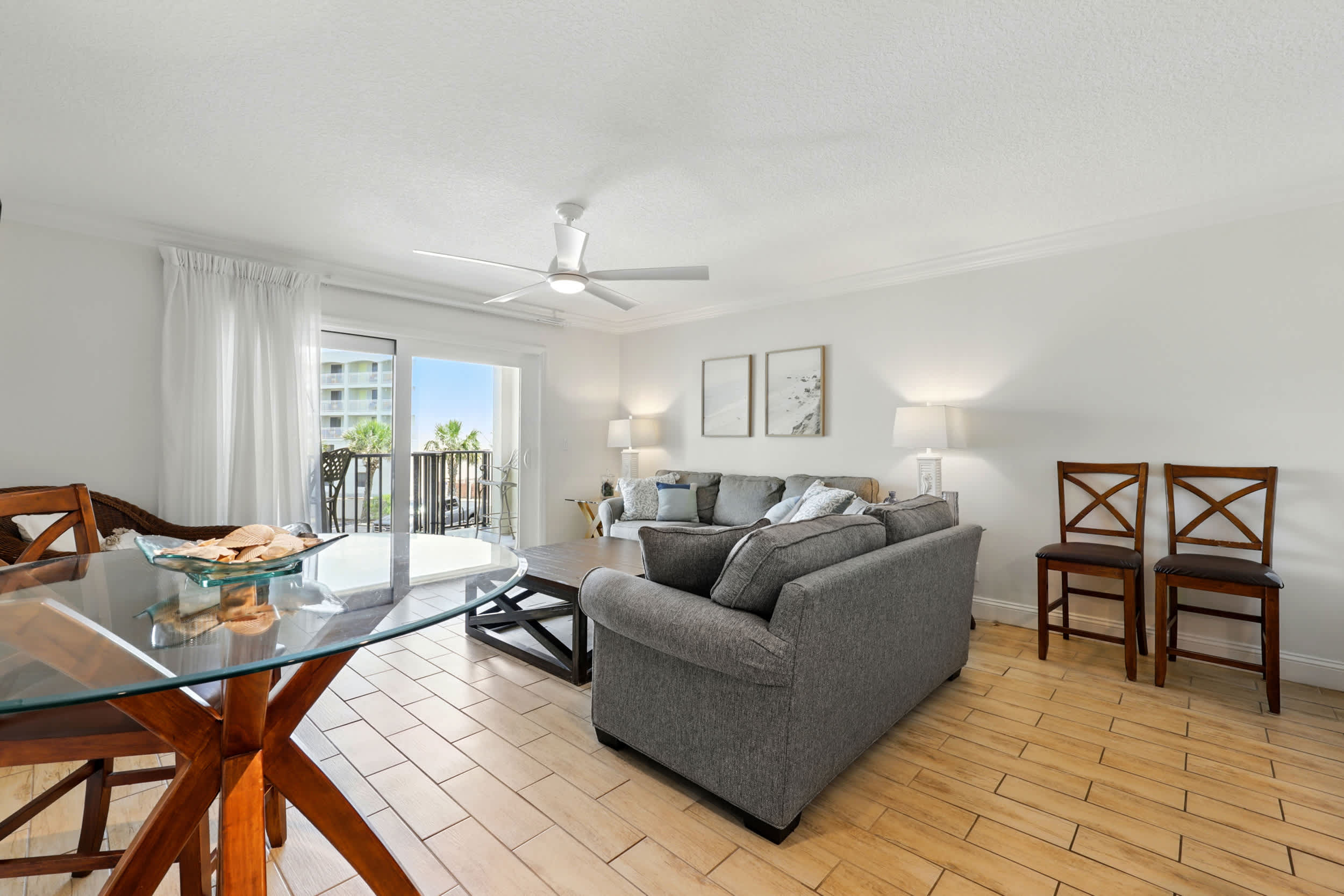 Sunshine at Ocean Villas - Beachside Condo for 6 with Resort Amenities