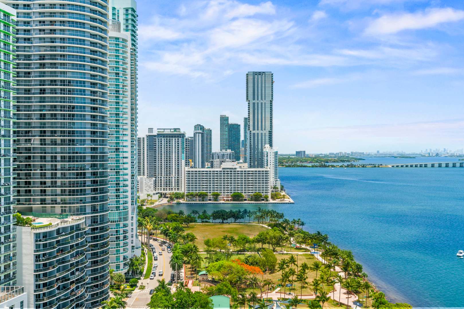 Condo & Marina - Amazing oceanfront condo for 2