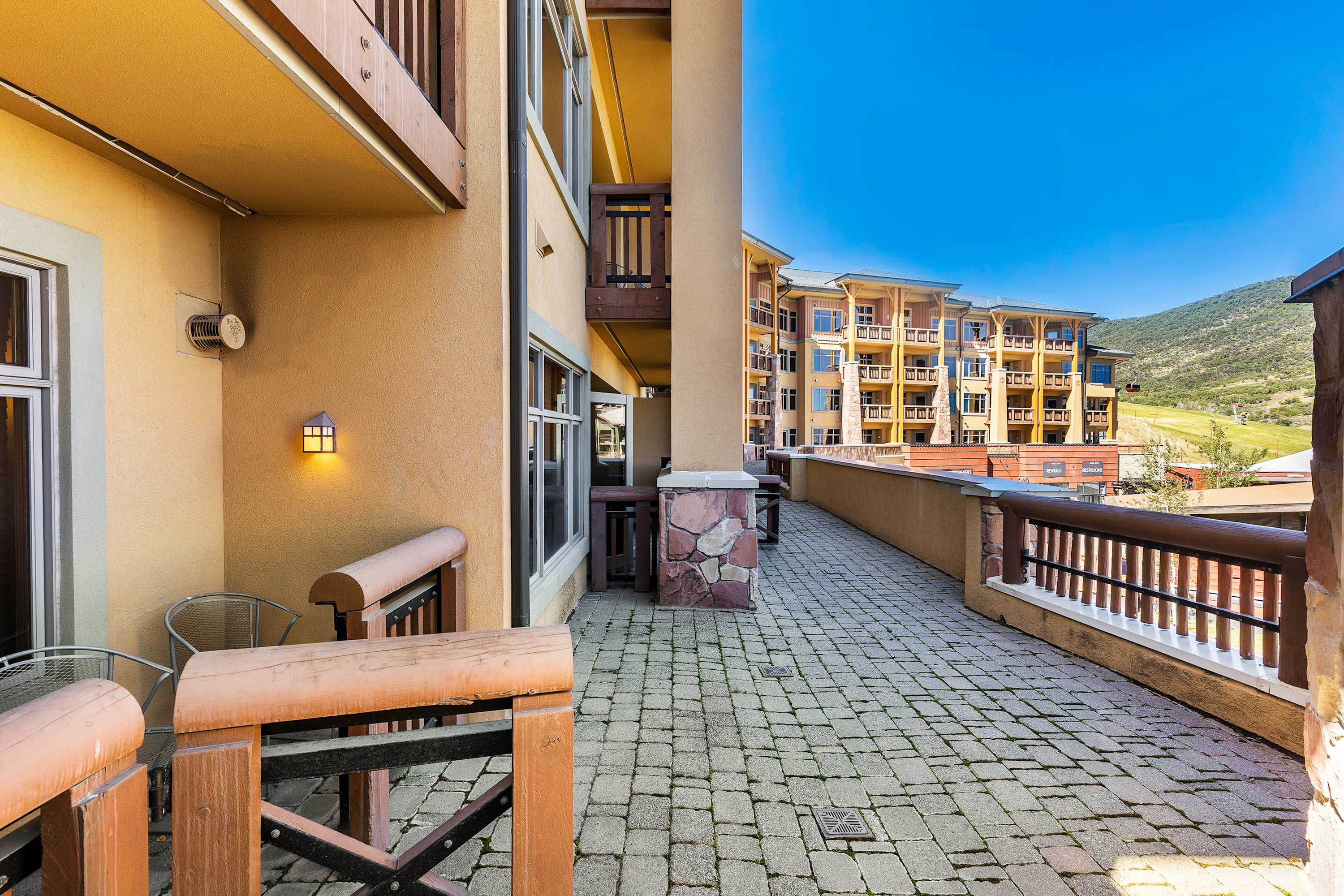 Sun King Suite - Steps from Gondola & Skiing! | Photo 3