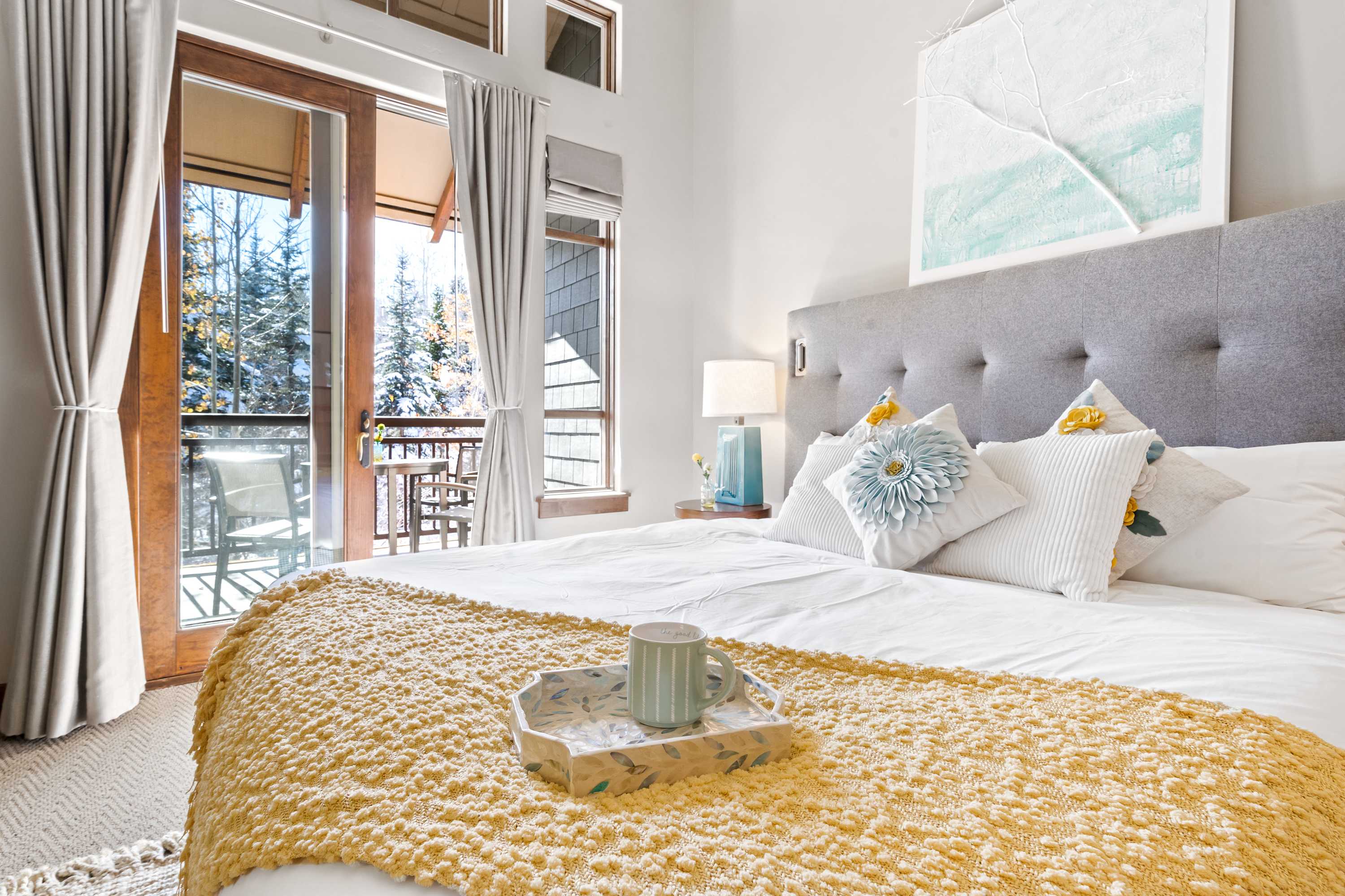 Serenity King - Balcony