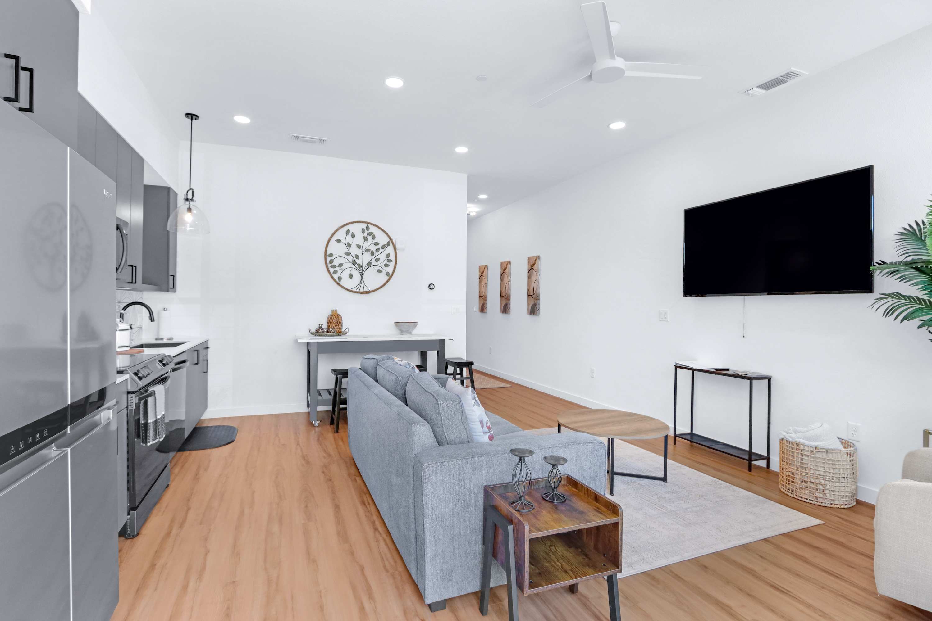 Relax in a Luxe Resort-Style Condo 5