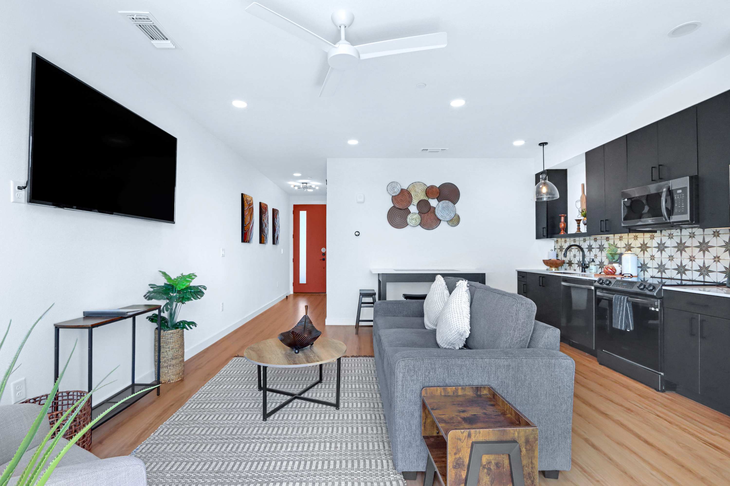 Modern Hill Country Condo for 4 with Resort Perks! 5