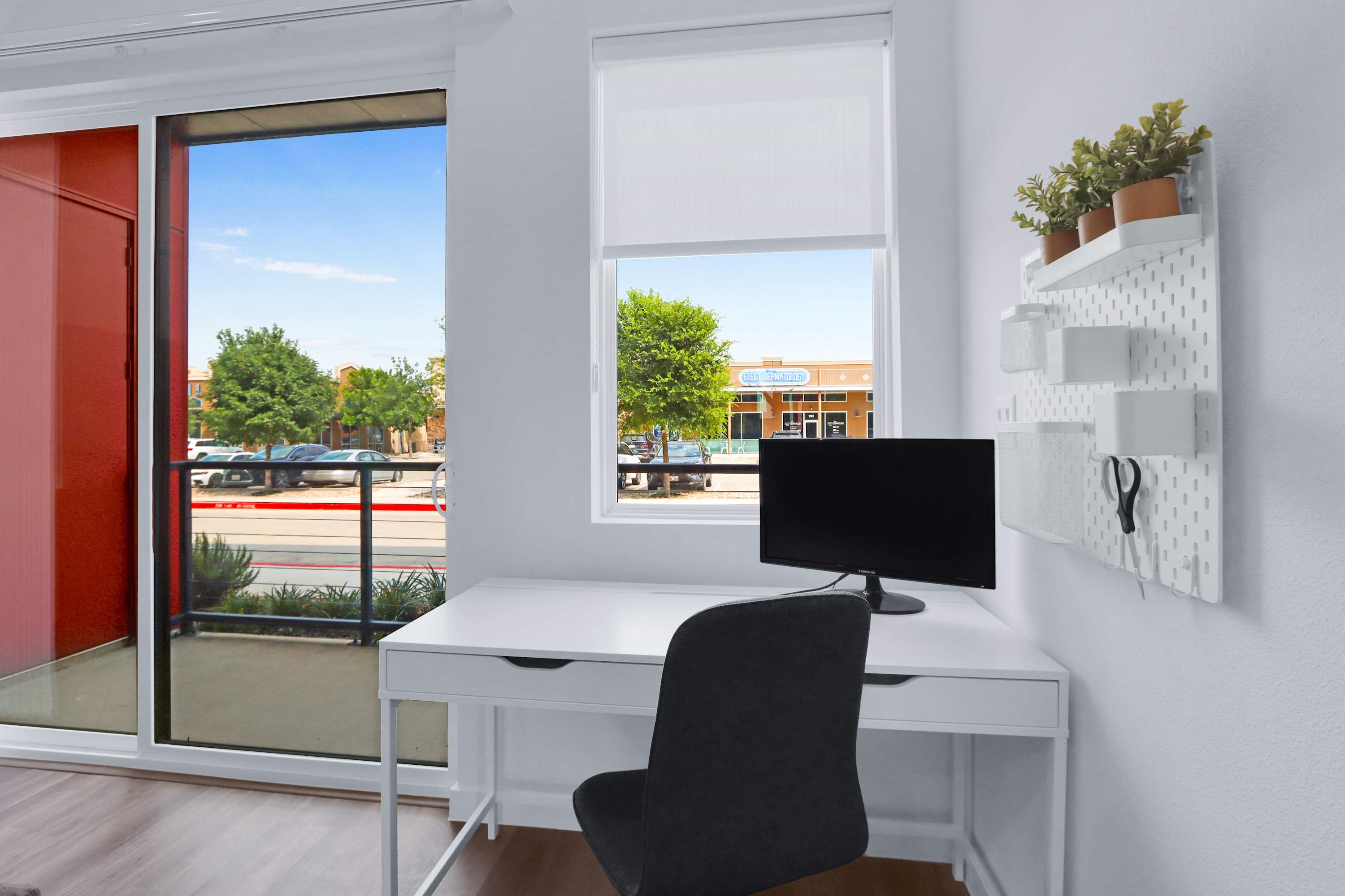 Luxury Resort-Style Living - Centrally Located 5