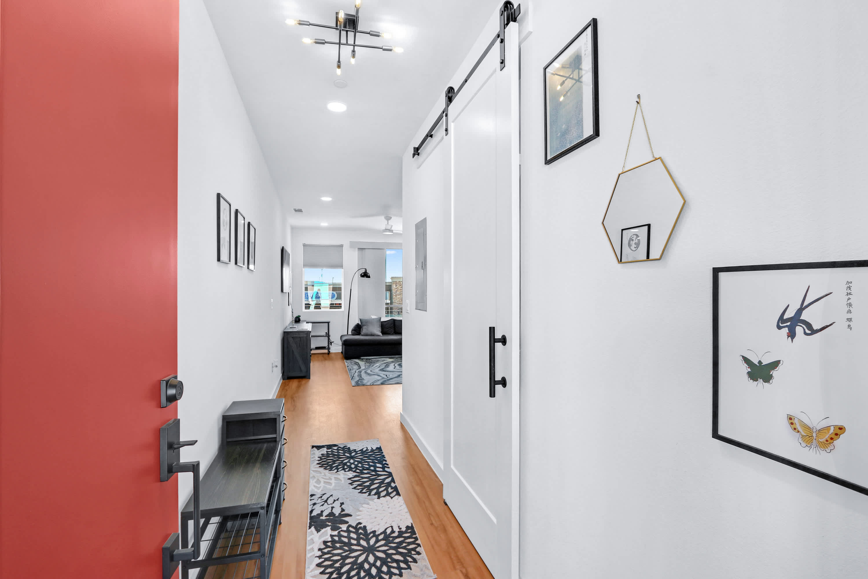 Pacific Island Inspired Stay - Amazing Location 7