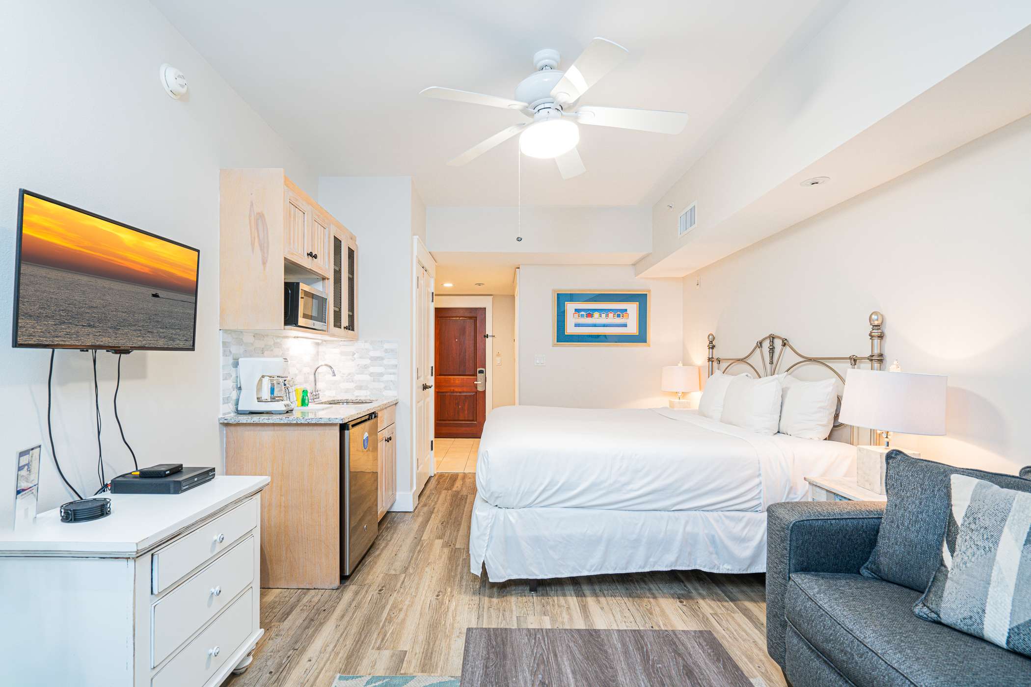 Fall into the plush king-sized bed when you’re ready to unwind