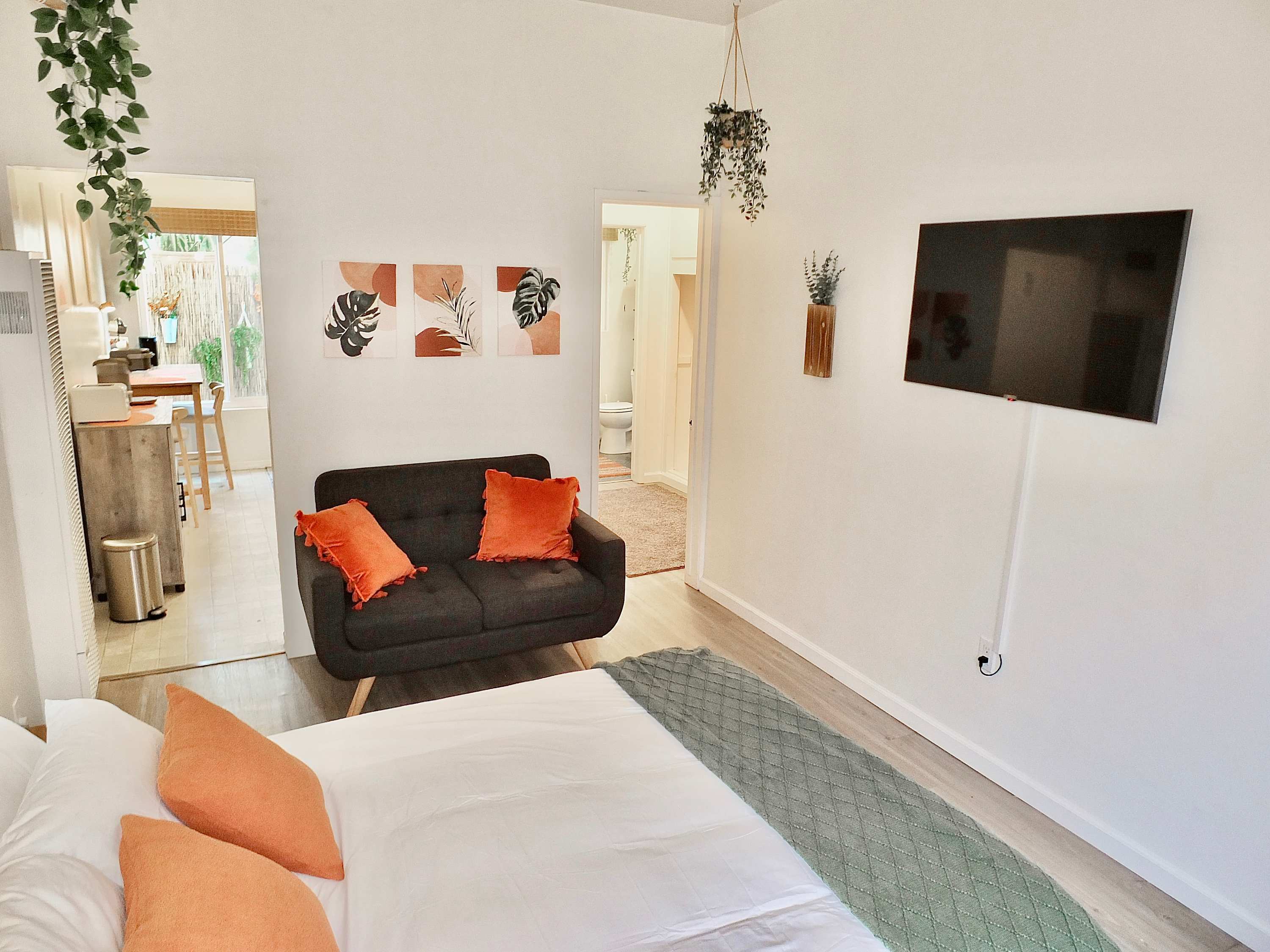 Welcome to Sand, Sun & Second!