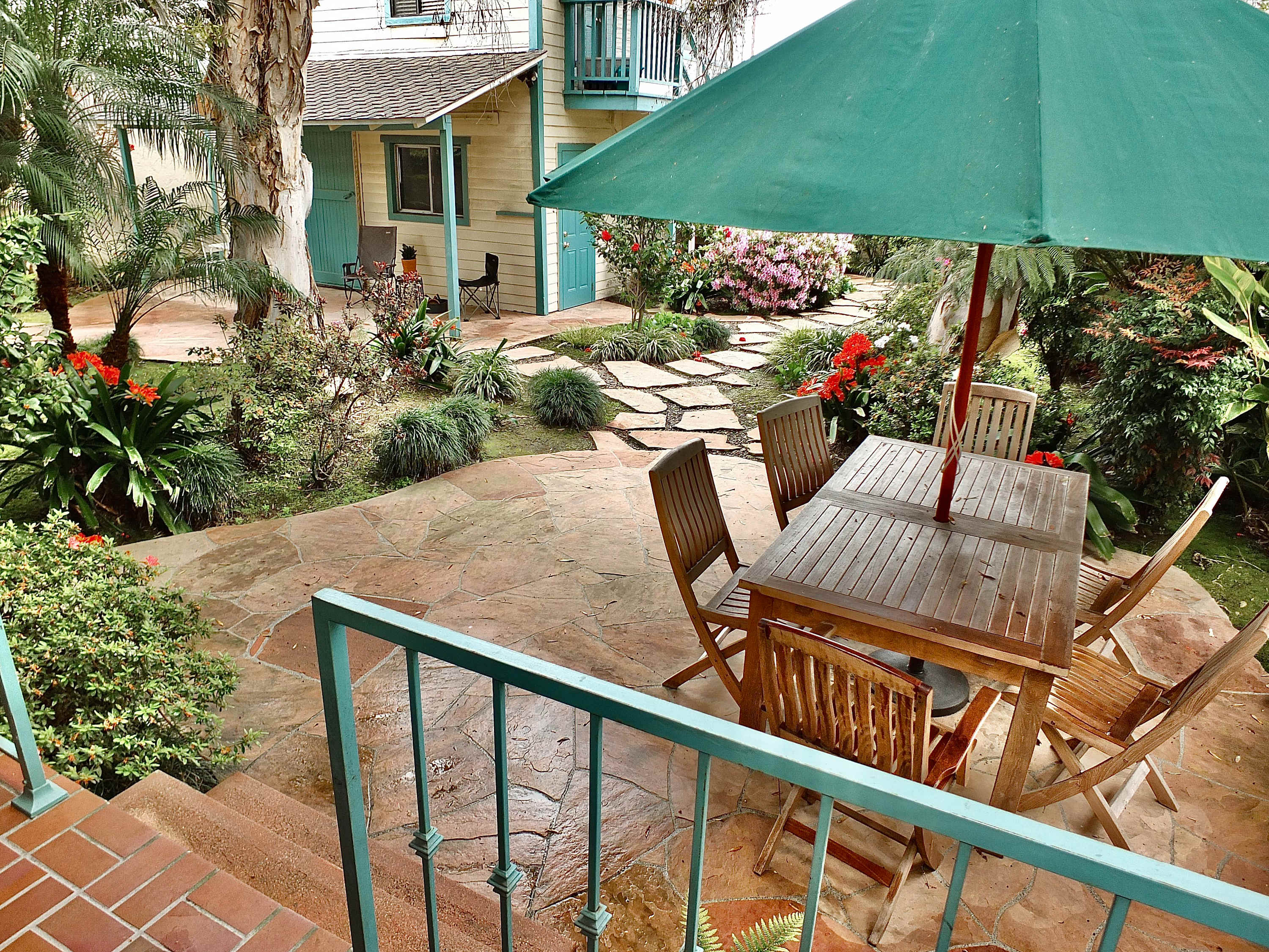 Belmont Heights Retreat - Stunning Gardens, Close to World Cup Venue 3