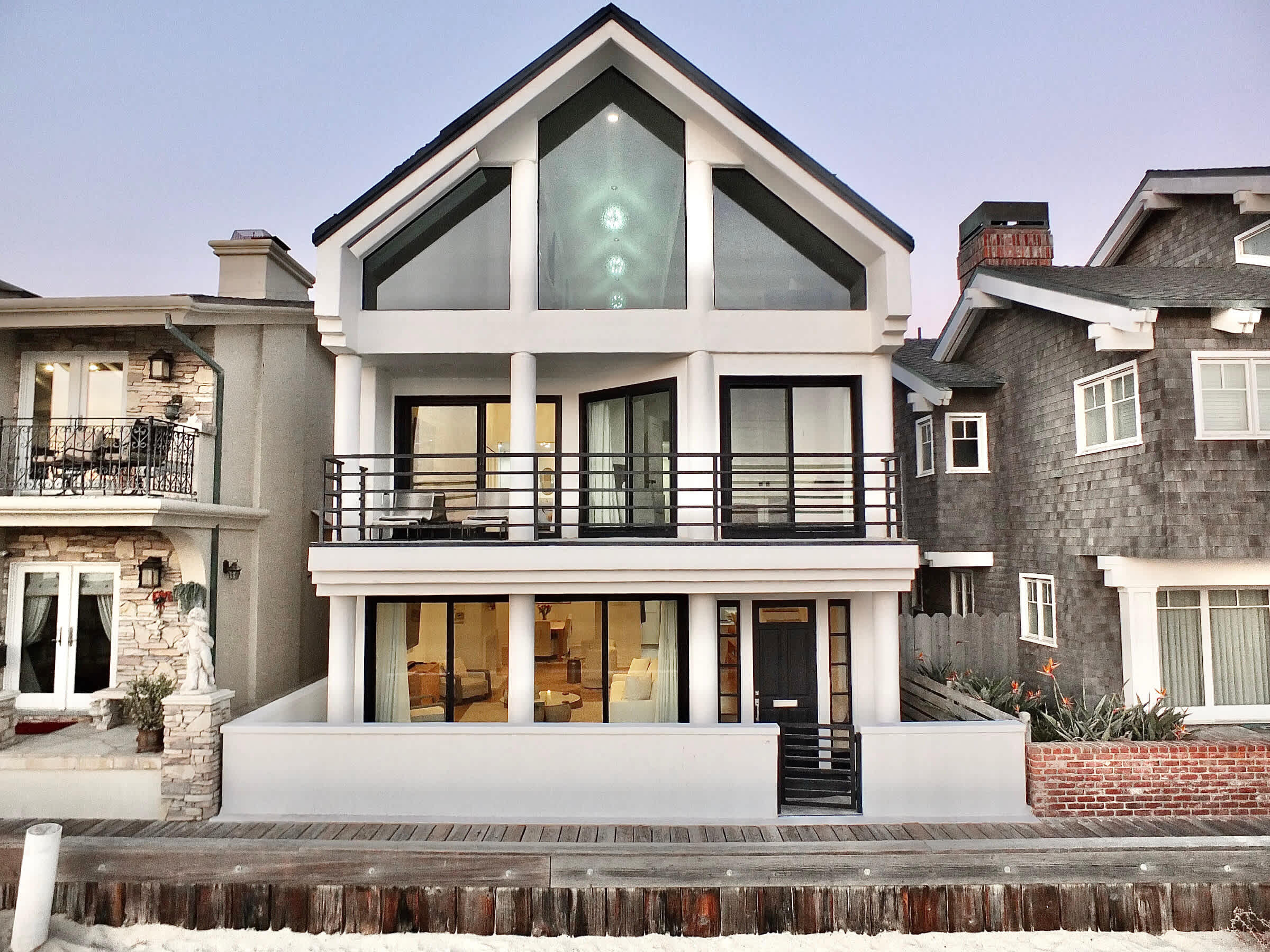 Beachfront on the Peninsula - World Cup Nearby!