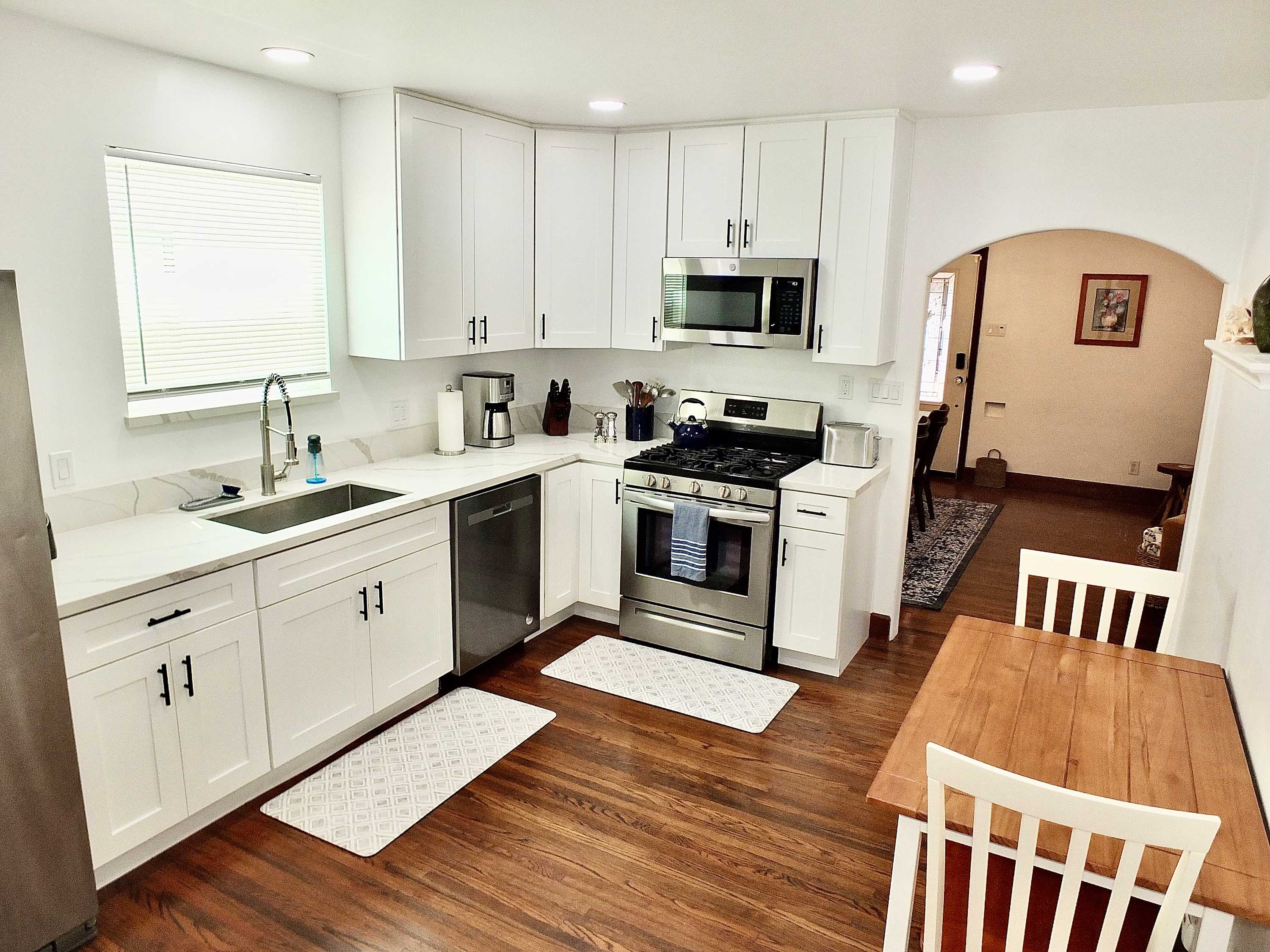 Prepare your favorite meals in the full kitchen 