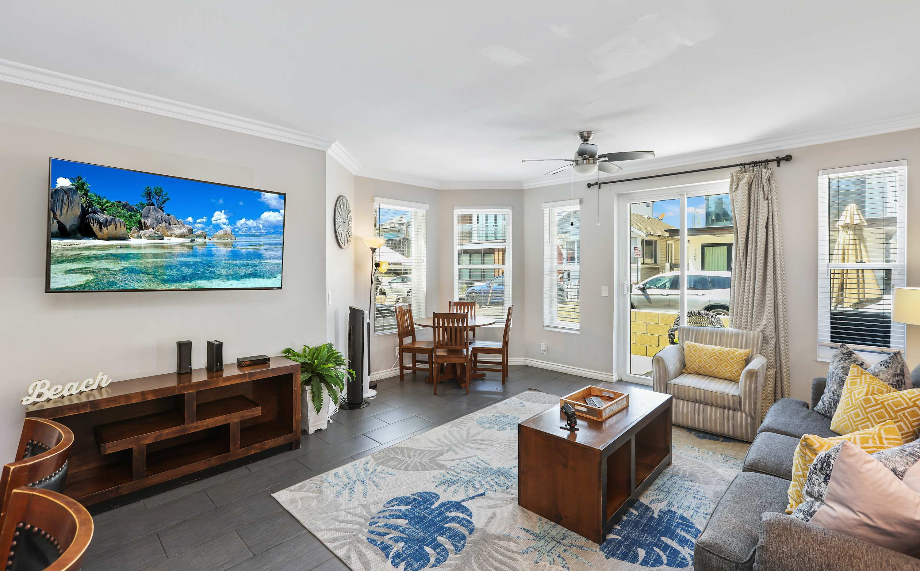 Newport Retreat A - Fab for 4!