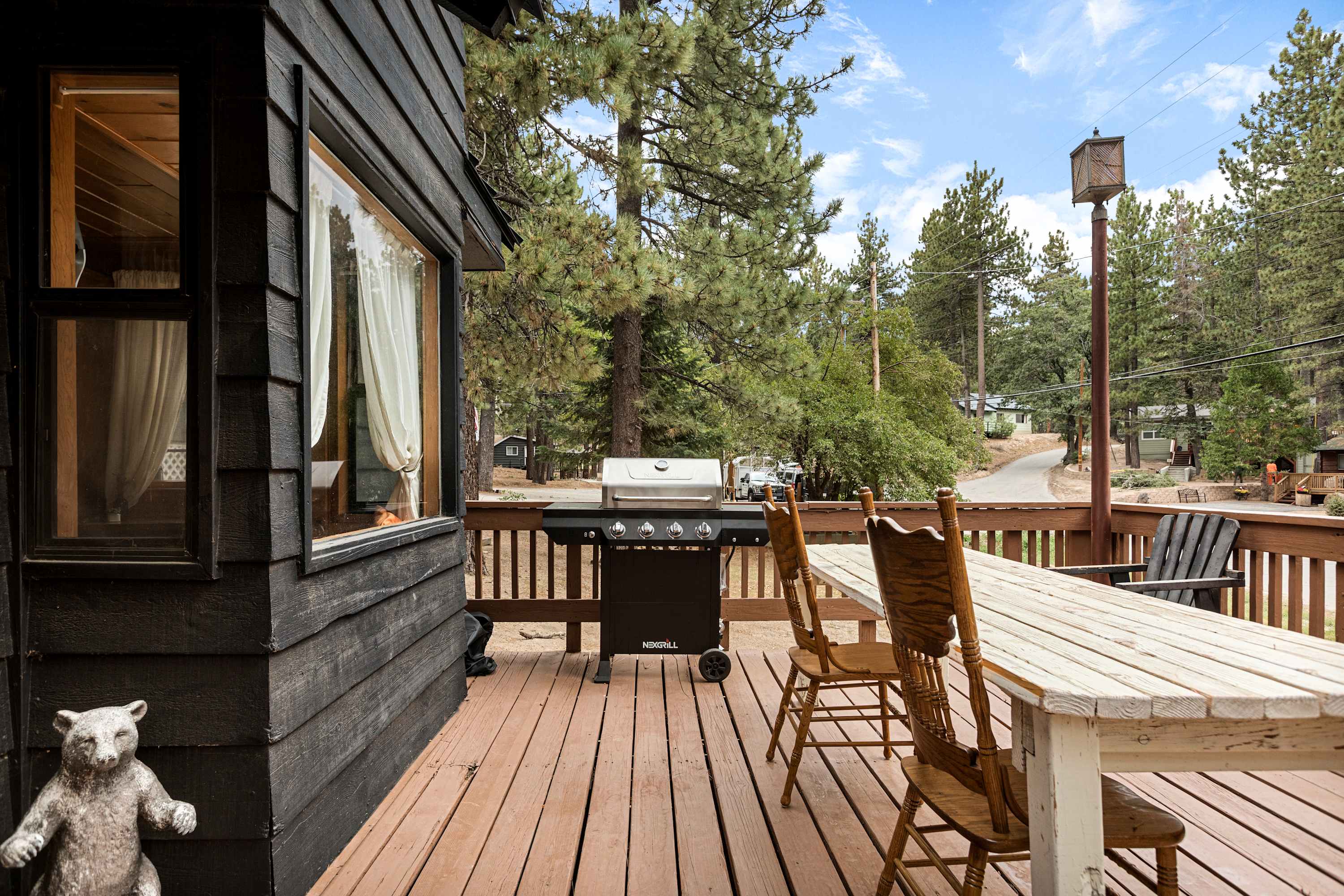 Pineland Getaway - Cozy Cabin Among the Pines 6