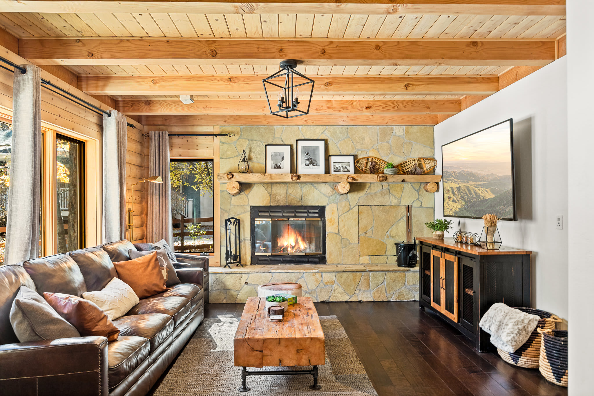 Summit Pine Lodge - Walk to Snow Summit! 4