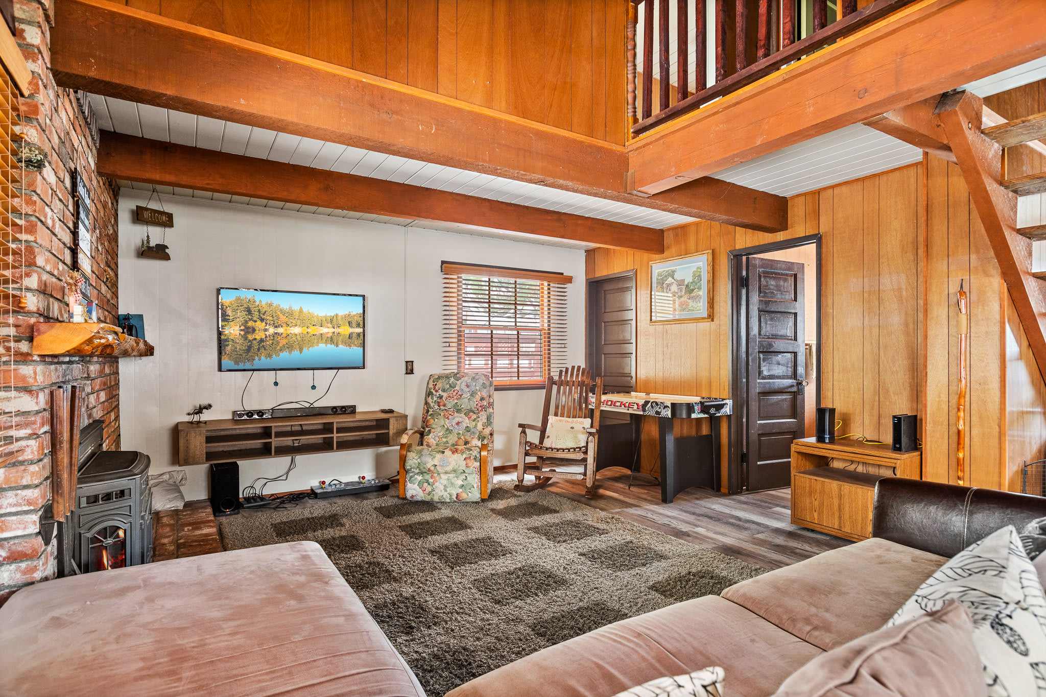 Happy Bear Cabin - Minutes to Village! 6