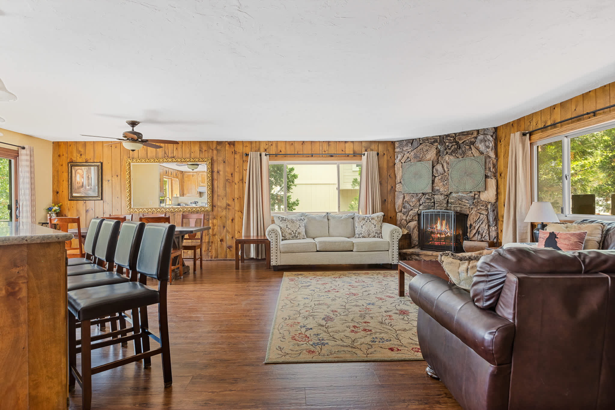 Our Secret Getaway - Two Spacious Living Areas 7