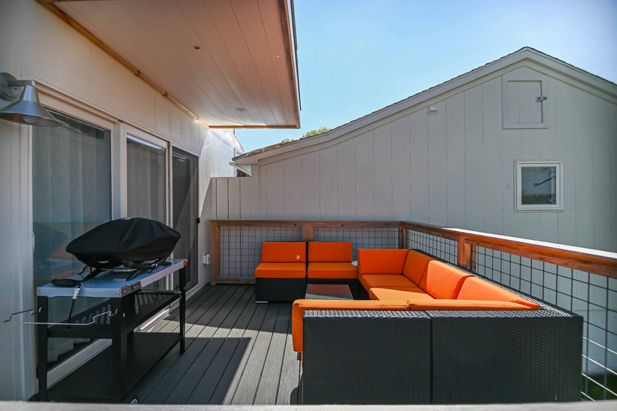 Latitude Adjustment, Walk to Beach & Dining! 6