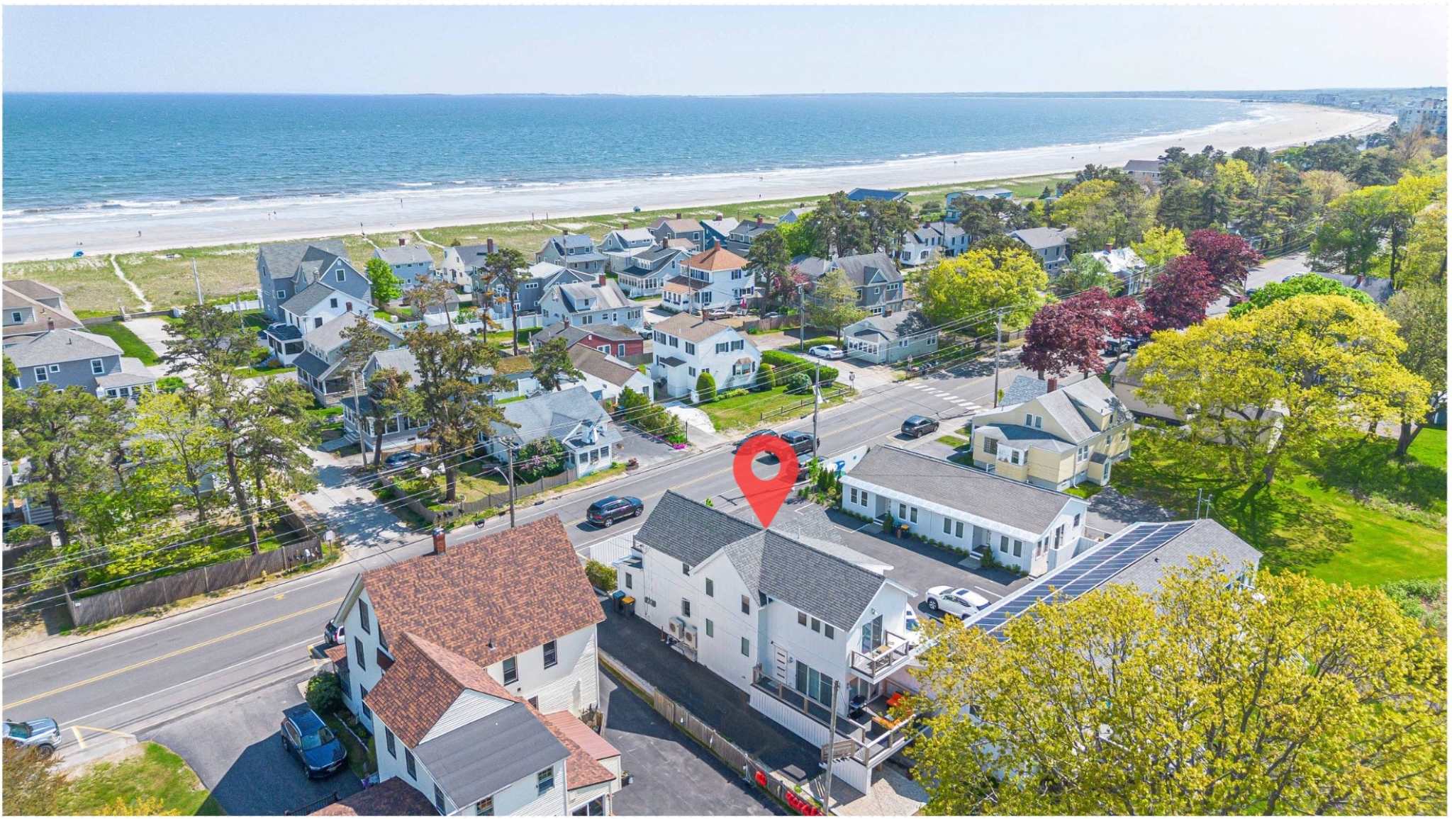 Latitude Adjustment, Walk to Beach & Dining!