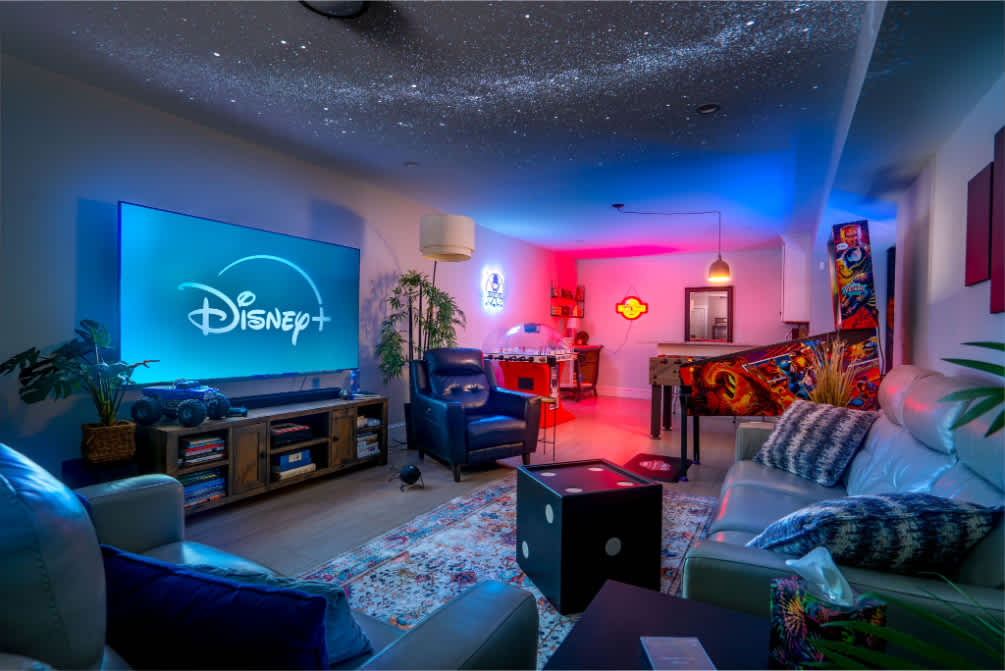 In-Home Arcade, Hot Tub, Golf, Close to Beach