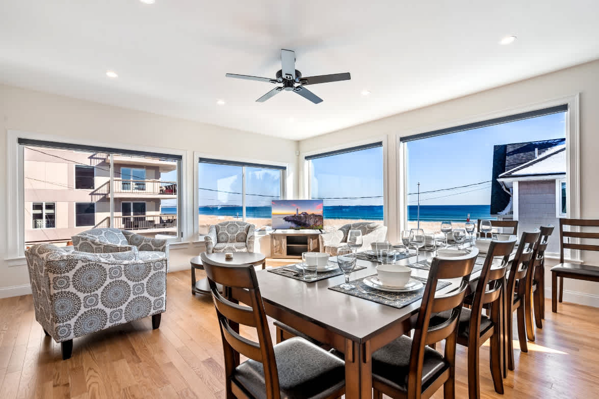 Ocean View • Direct Beach Access • Sleeps 18 3