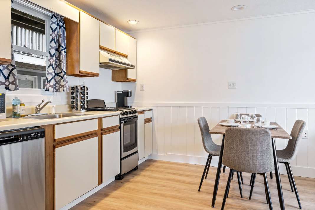 Serenity by the Sea - 180 Steps to the Beach! 7