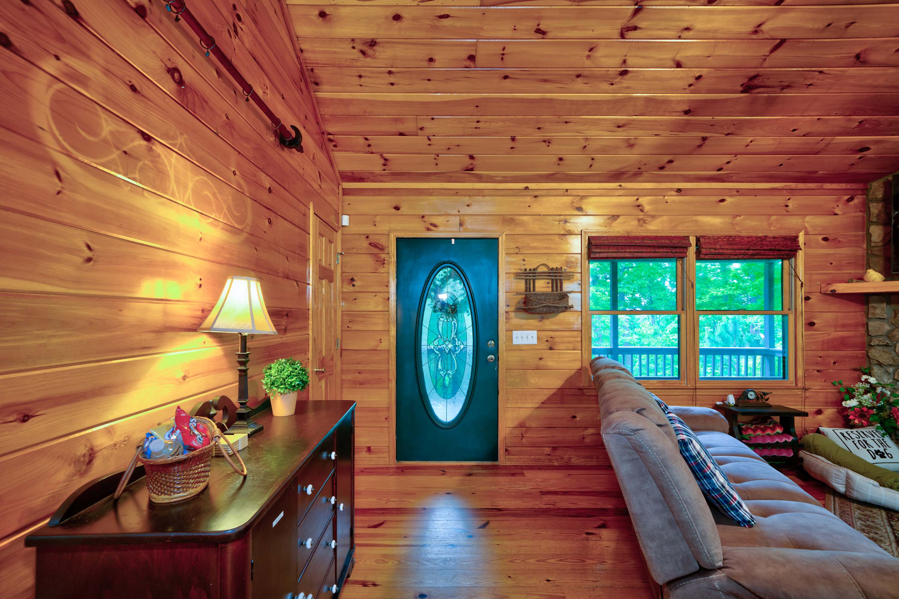Pet-Friendly escape in Ellijay! Private Hot Tub! 7
