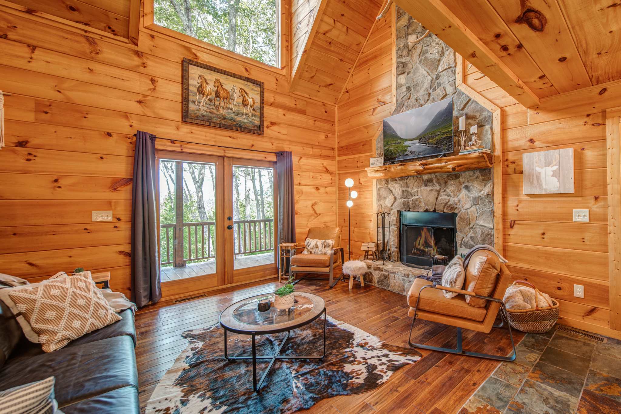 Cabin near Blue Ridge - Hot Tub, Fire Pit, Games!