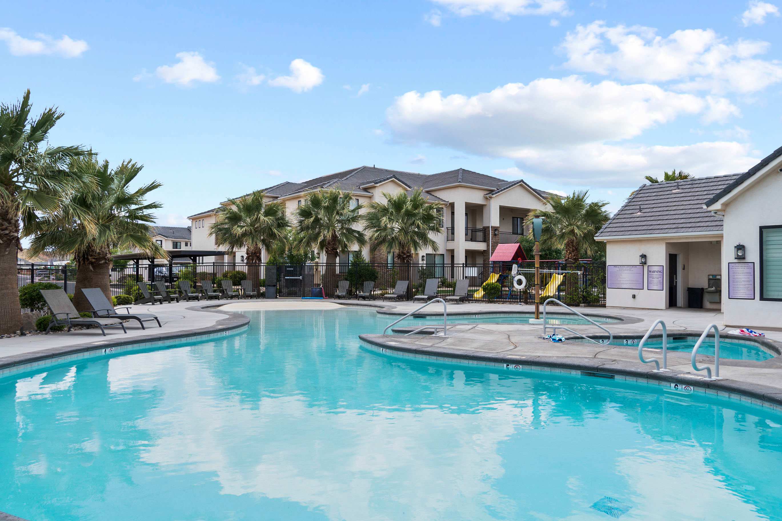 Heated year-round outdoor pool & hot tub!