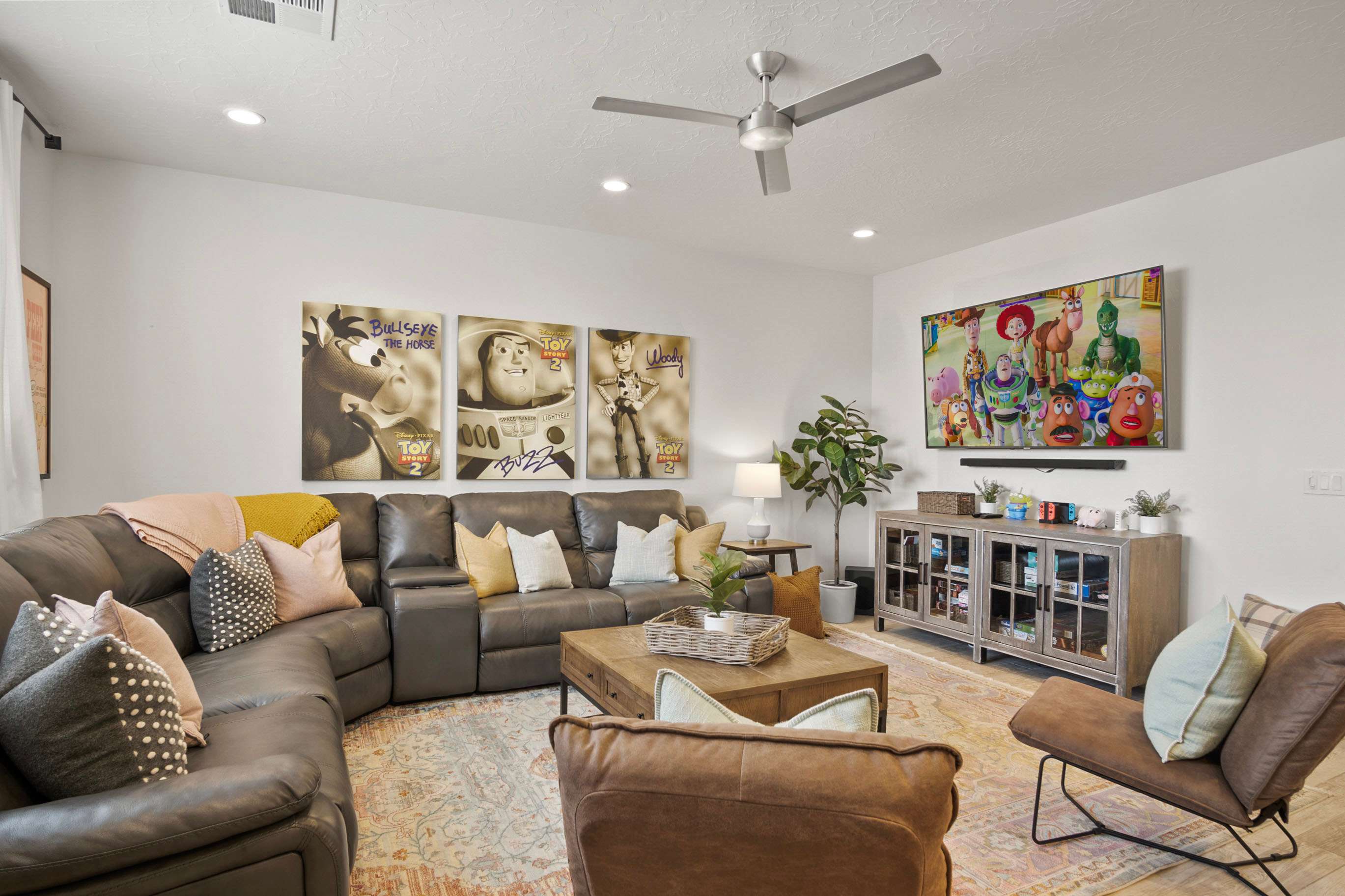 Featured Property Live in Fantasy at Disney in the Desert!