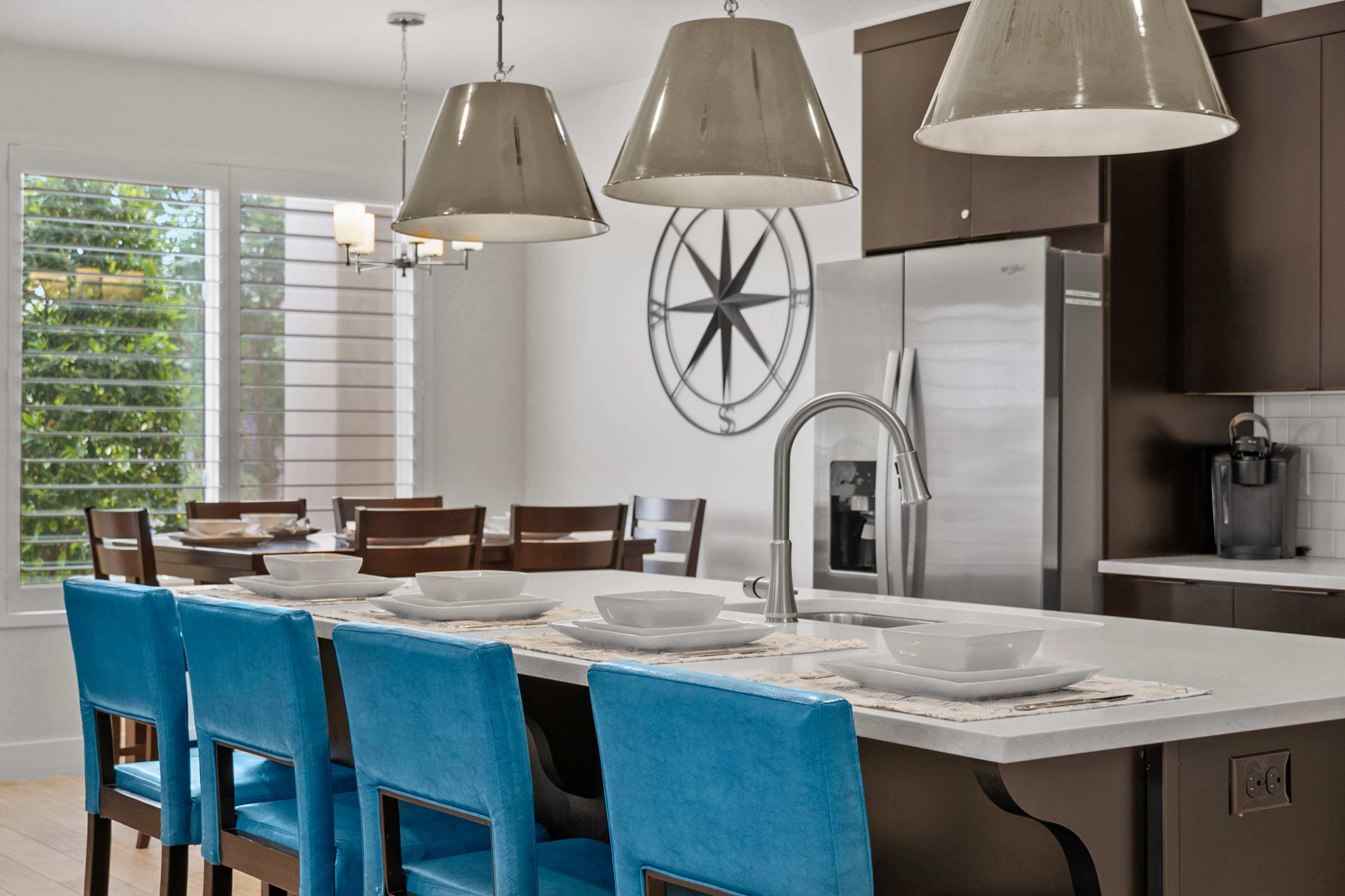 By the Sea - Ocean Vibes in the Desert! 6