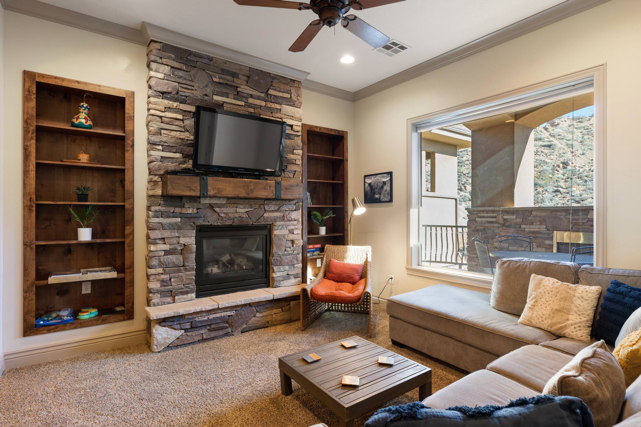 Sunset Oasis | Desert & Mtn Views 6