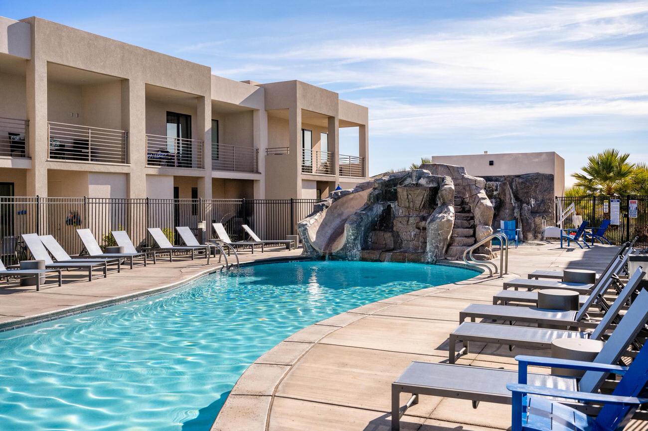 Tranquility at The Lofts - Near National Parks 4