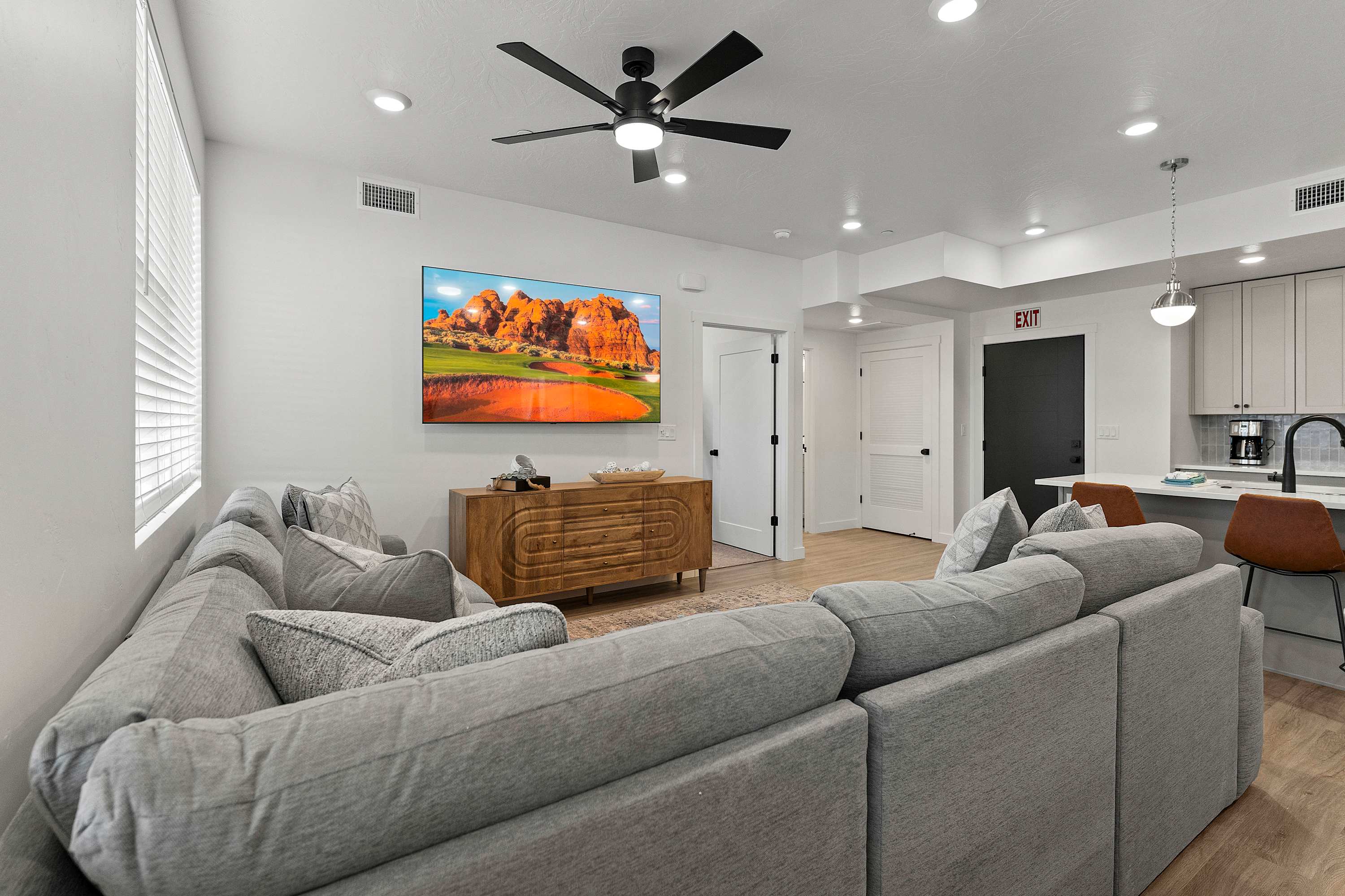 Cliffside Vista - Stay for 7! 6