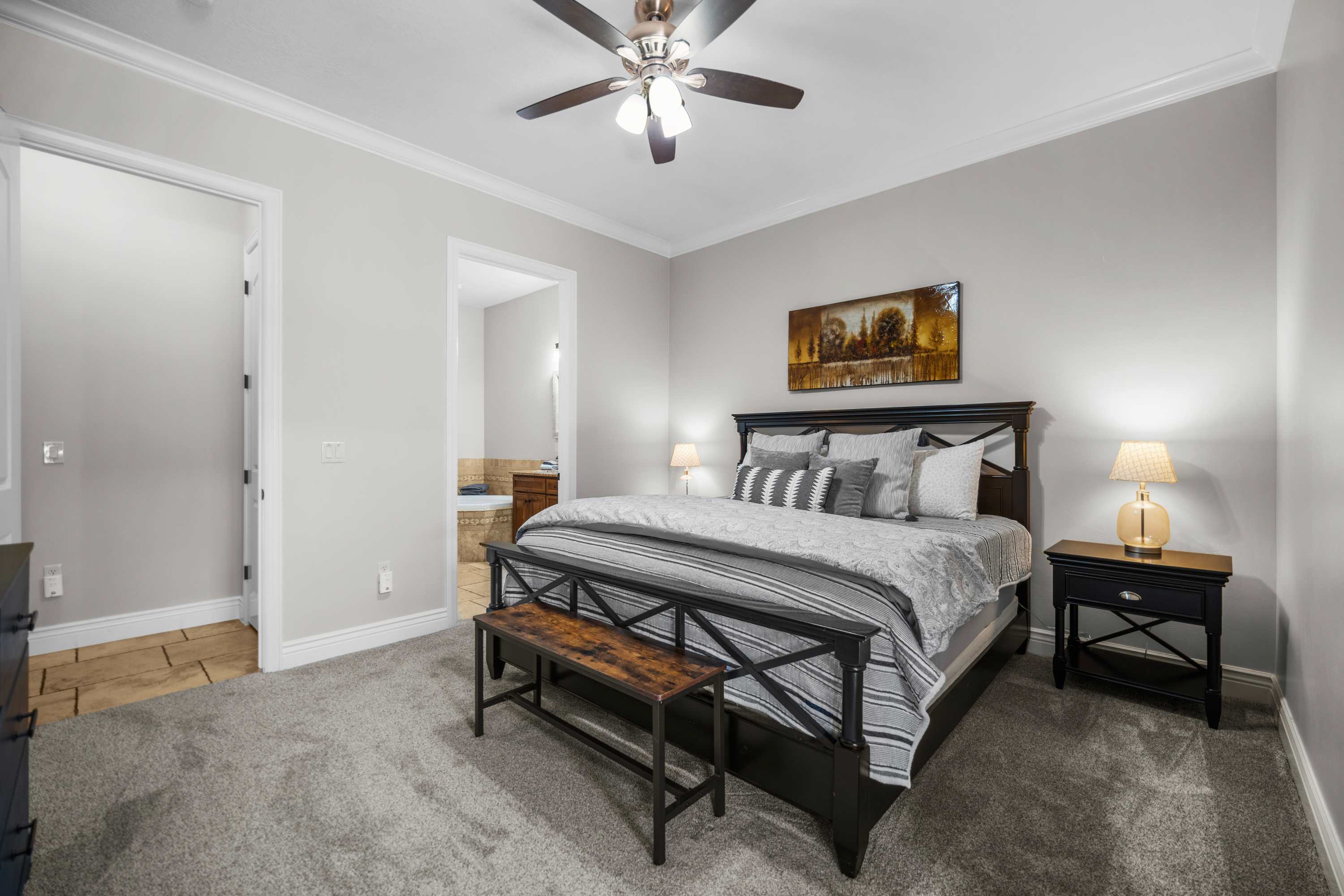 Pool & Sunshine Retreat - Resort-style Amenities 5