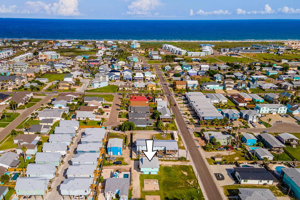 2 Bedroom Sleeps 8 Long Term Stays + Pets 2