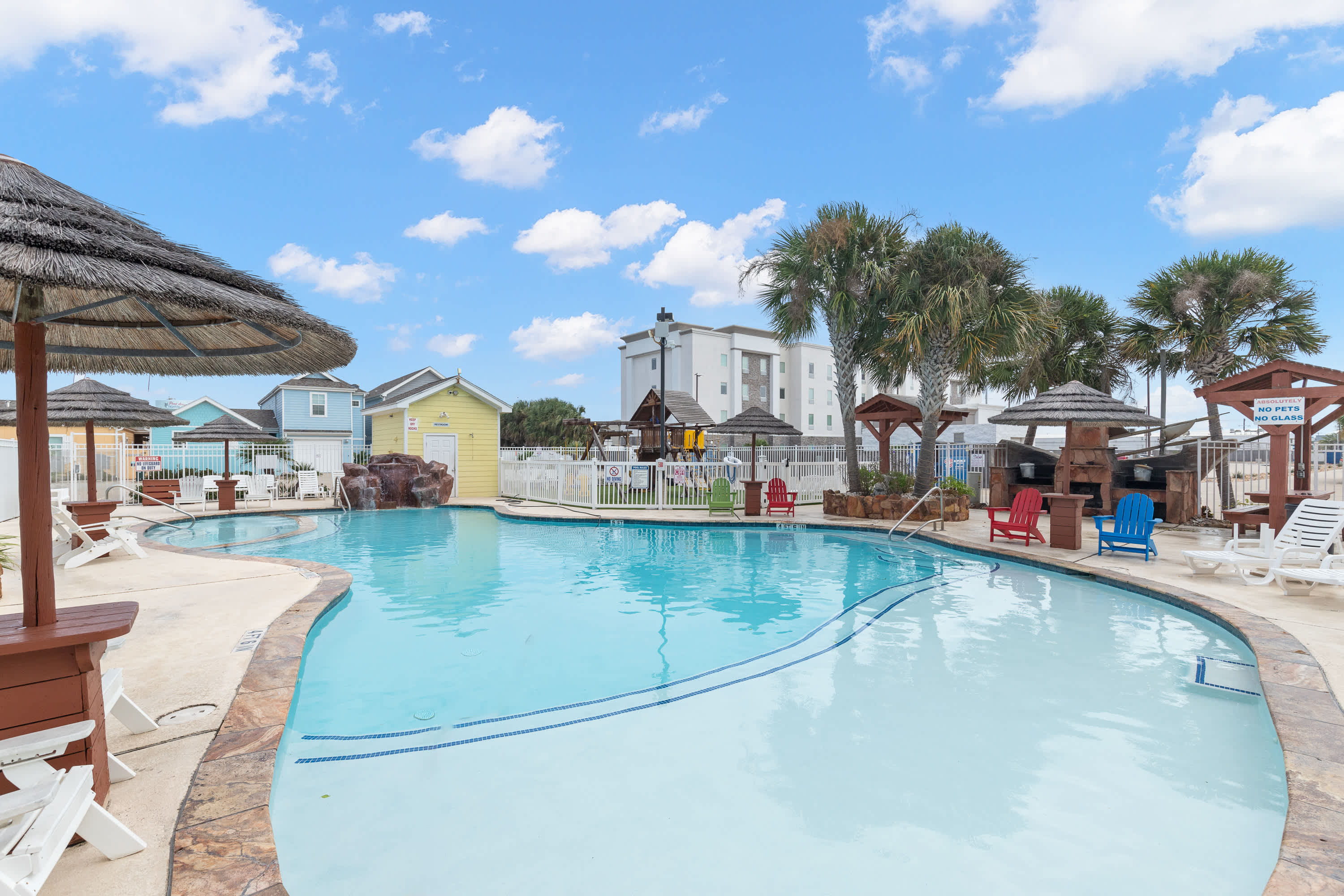 Month Long Stays 2 Bdr | Pool | | Sleeps 8 2