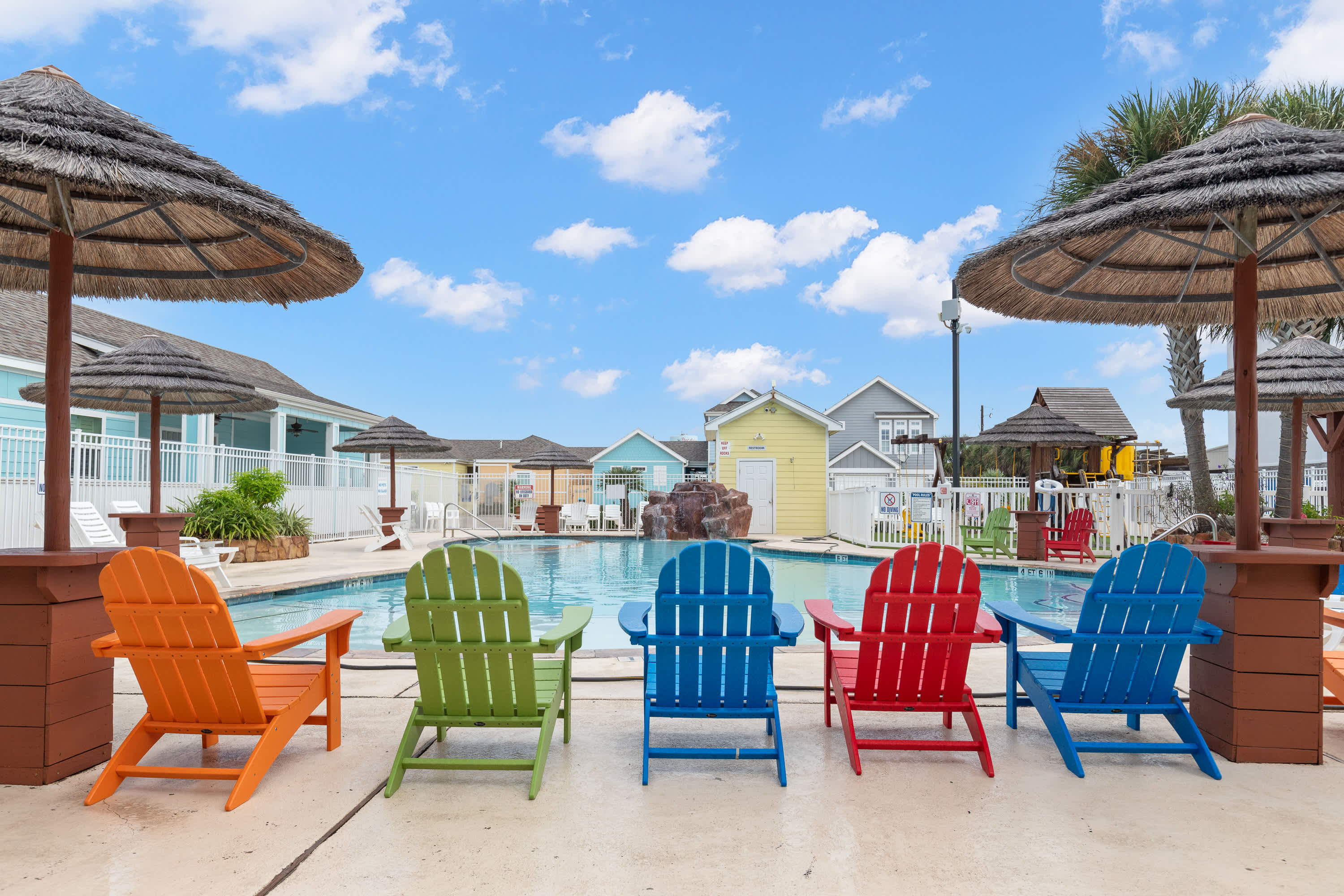 Month Long Stays 2 Bdr | Pool | | Sleeps 8 3