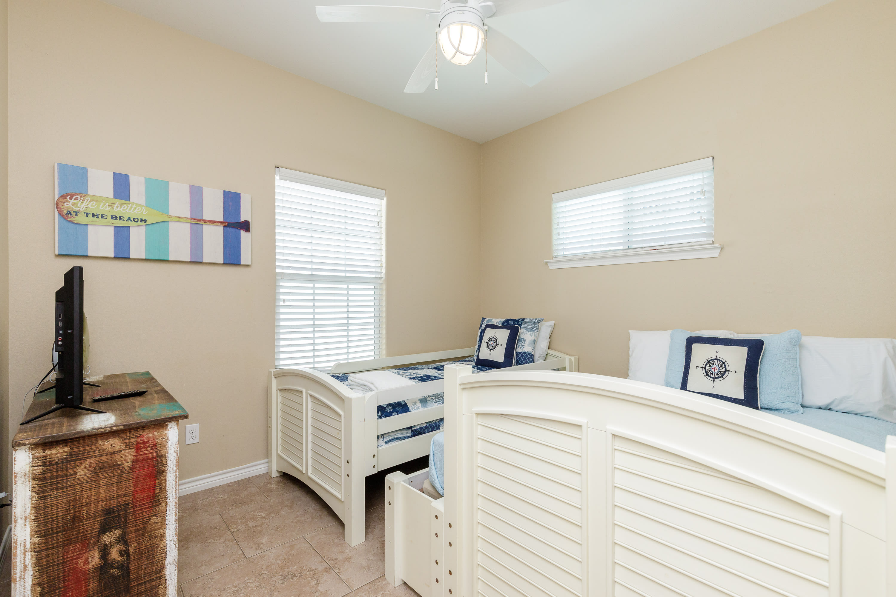 Bedroom #2 with Twin and Full Beds