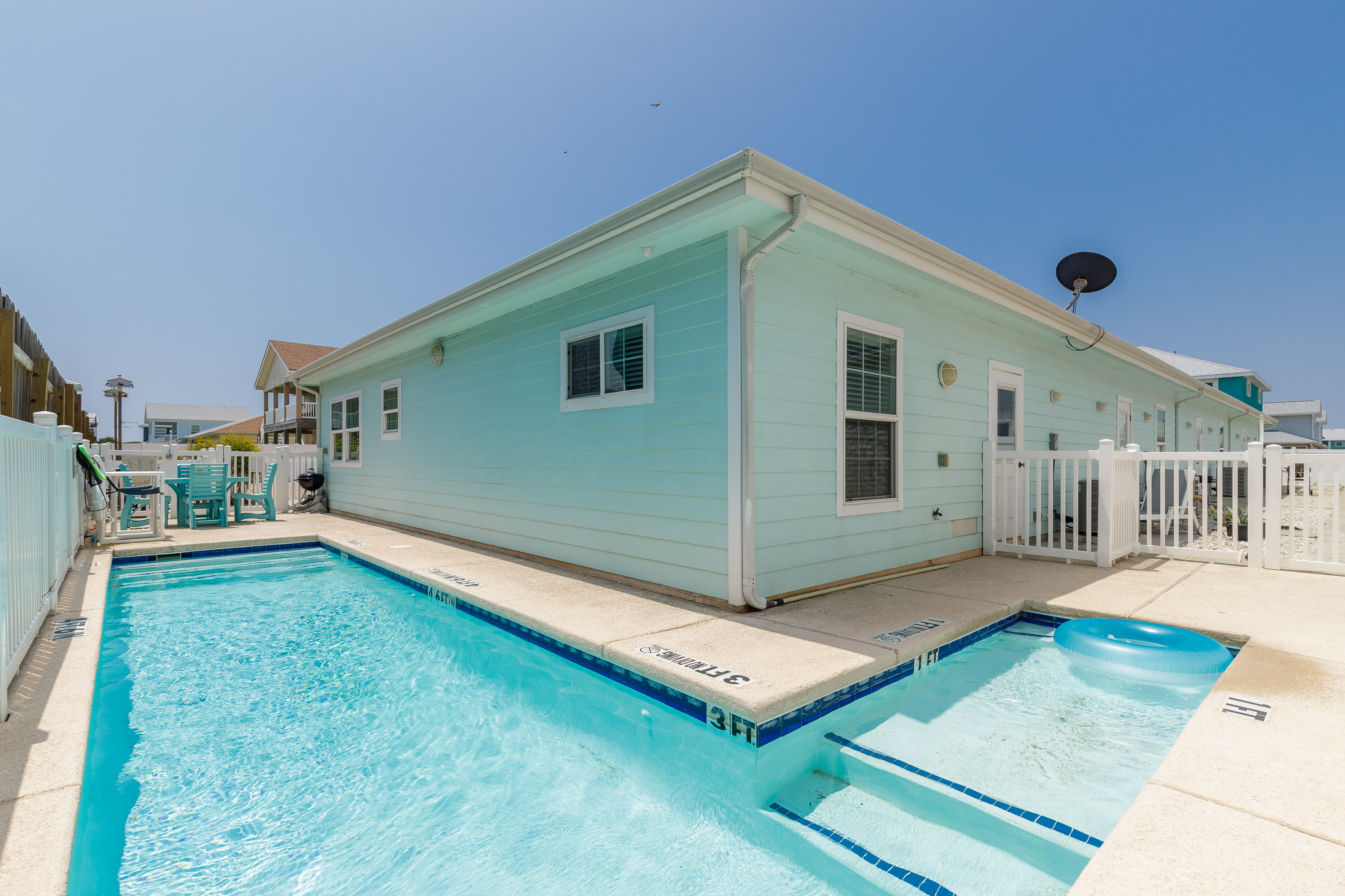 Long Term Stays | 2 bedroom | Pets & Pool