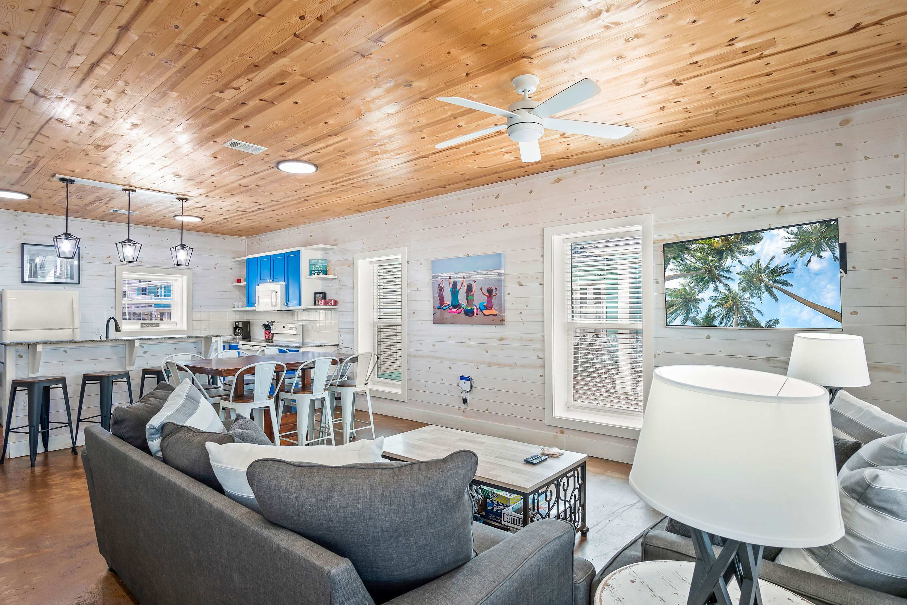 Month Long Stays 3 Bdr | Pool | No pets | Sleeps 10 4