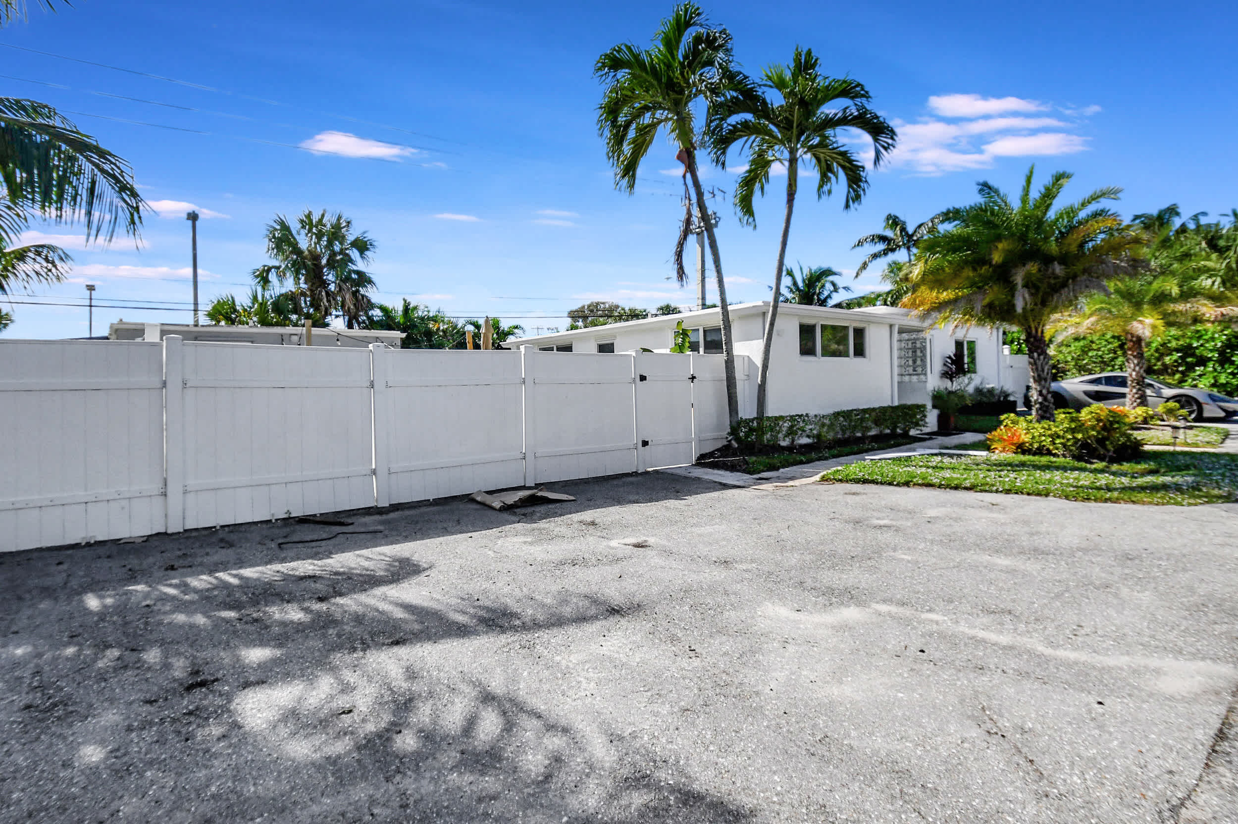 Modern and Updated Delray Beach Escape Sleeps 10! 3