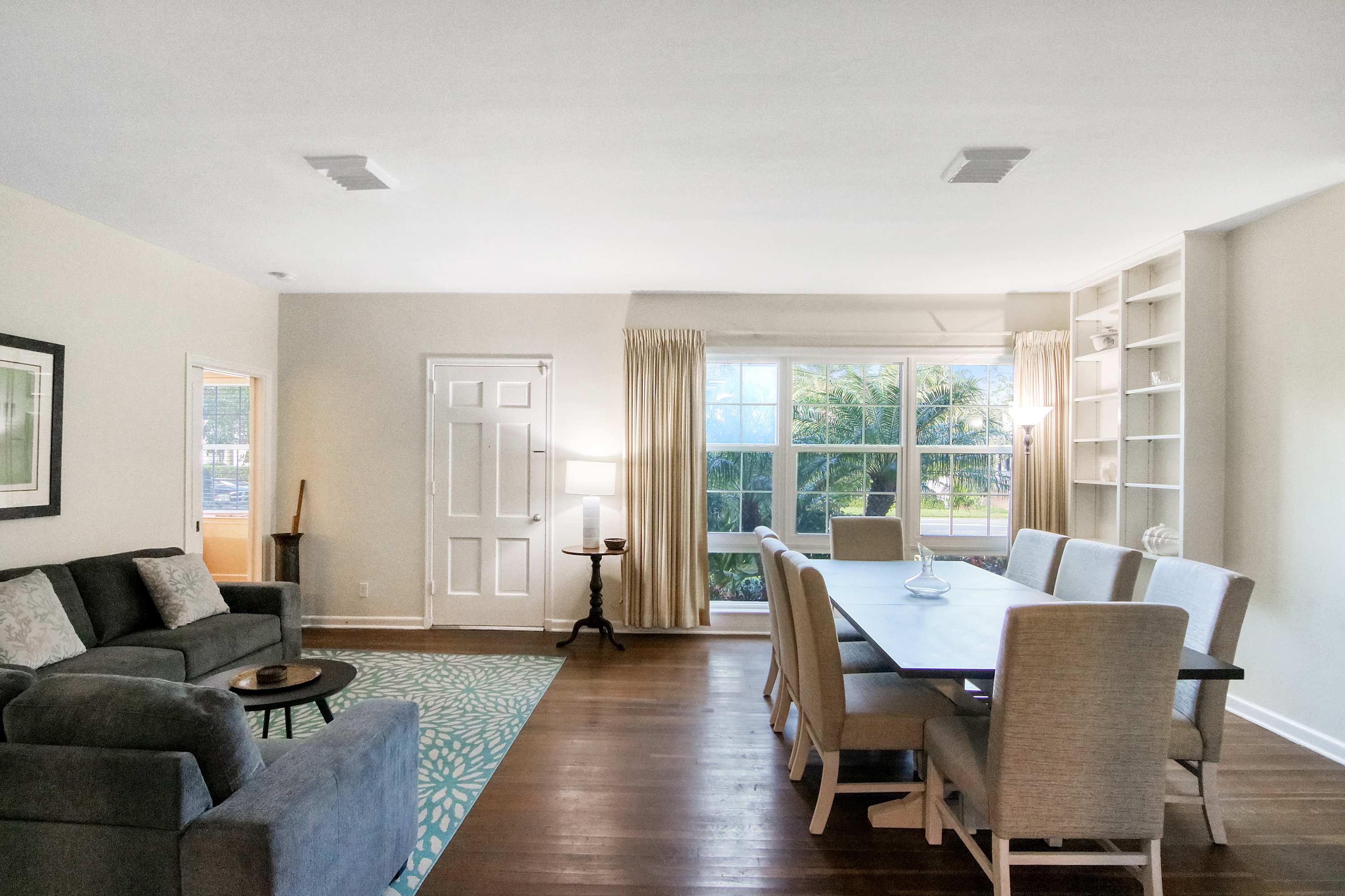 Sun, Shells and Seaspray with Lanai 4