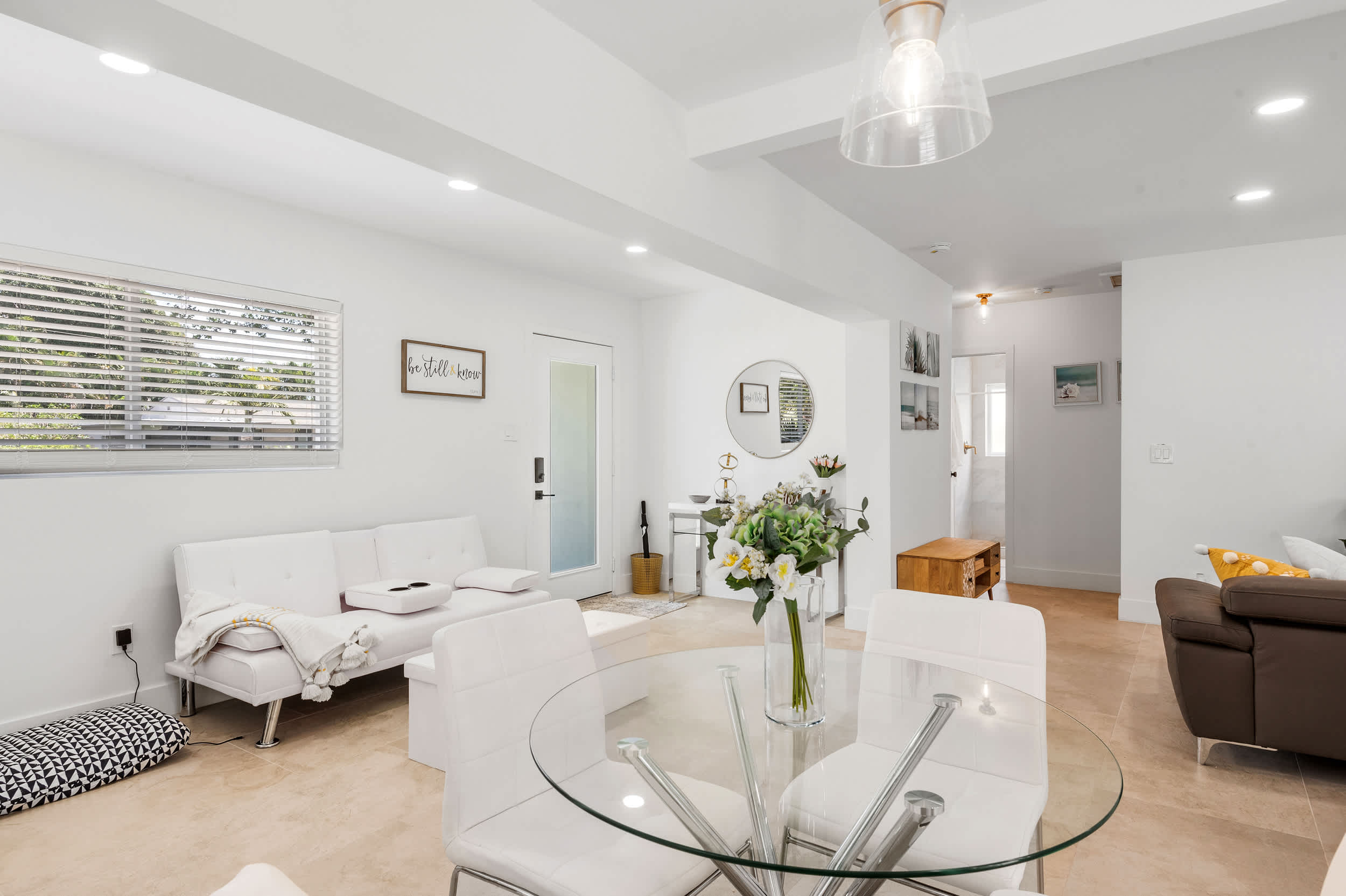 Sunrise Palms - 10 Min to Beach! 6