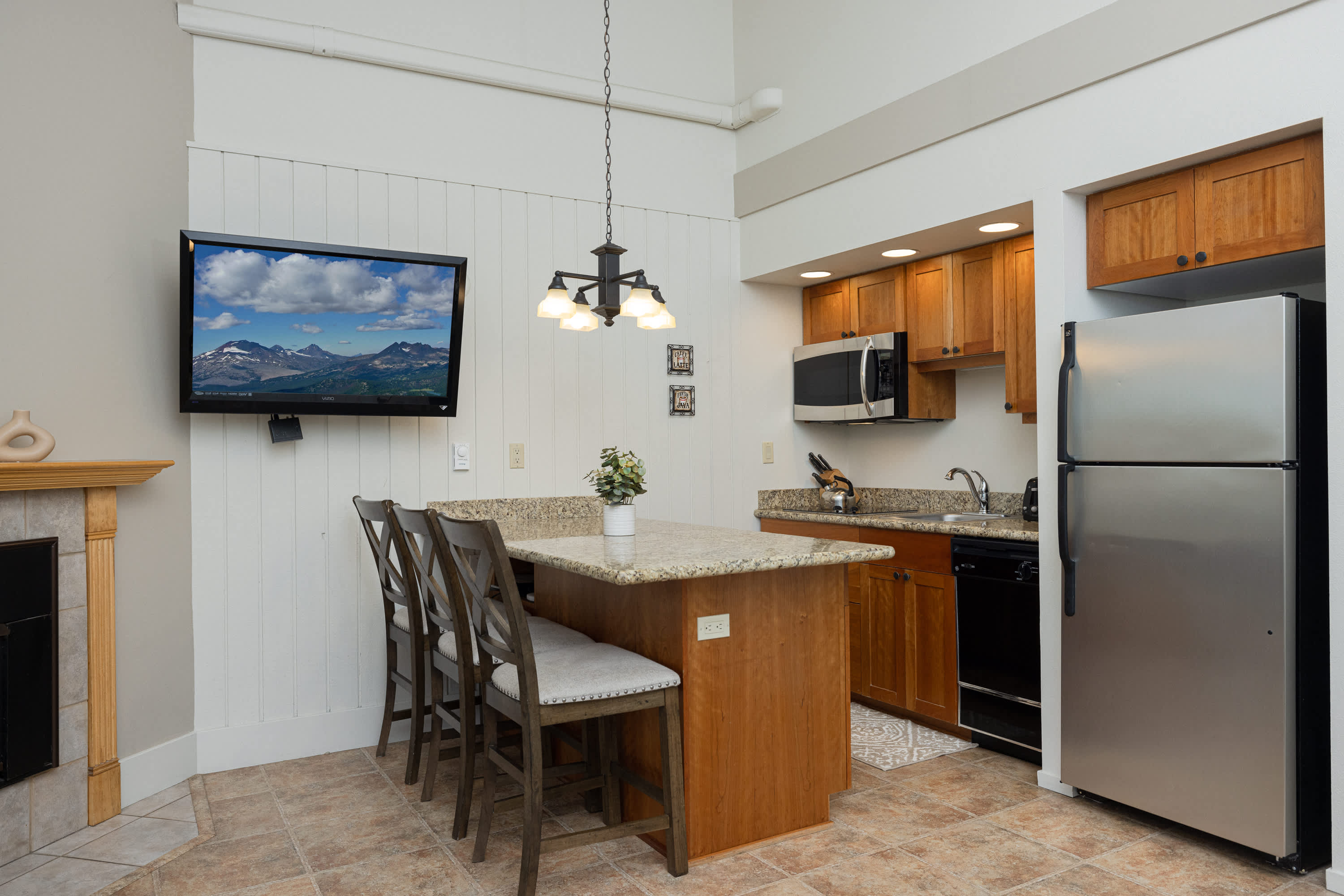 Ponderosa, Pines and Perks! Resort Condo for 6!