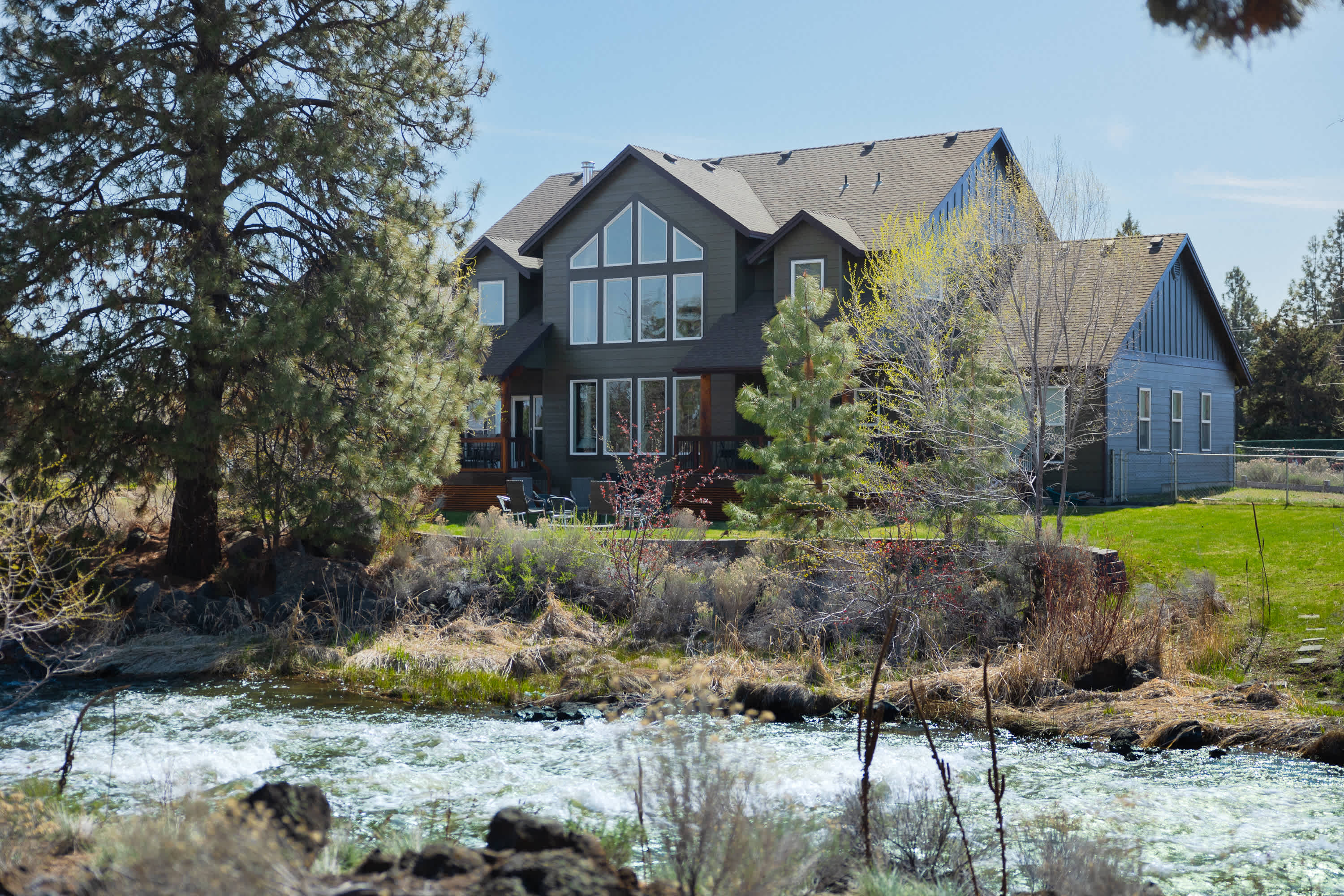 Welcome to Edradour Estates where luxury and tranquility converge