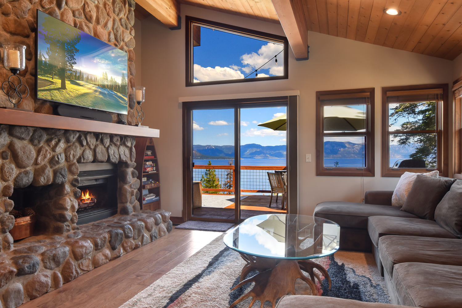 Shoreline Vista | 180° Lake Views | Pet-Friendly | 2 Master Suites 8