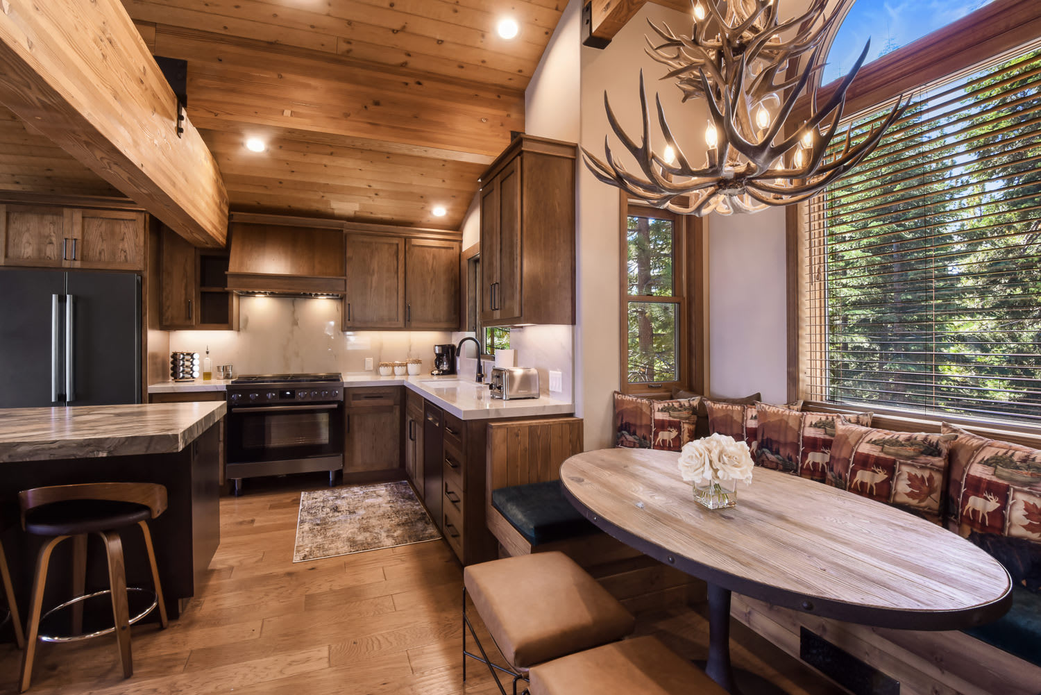 Shoreline Vista | 180° Lake Views | Pet-Friendly | 2 Master Suites 5