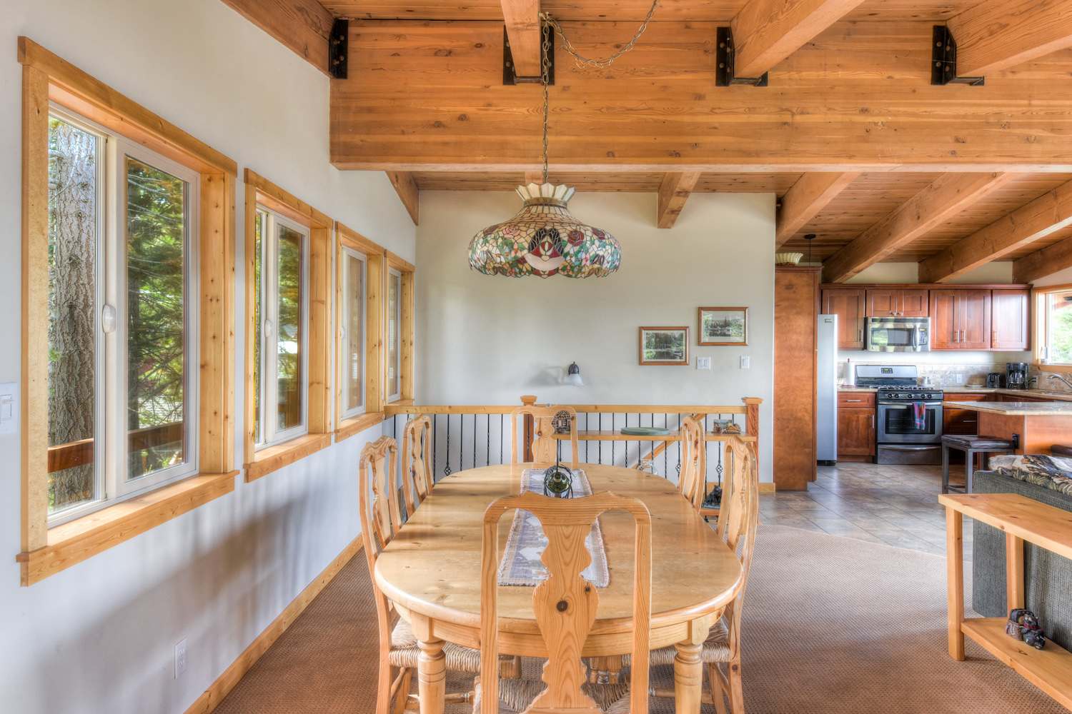 Chamberland Getaway, Lake Views with Deck! 7