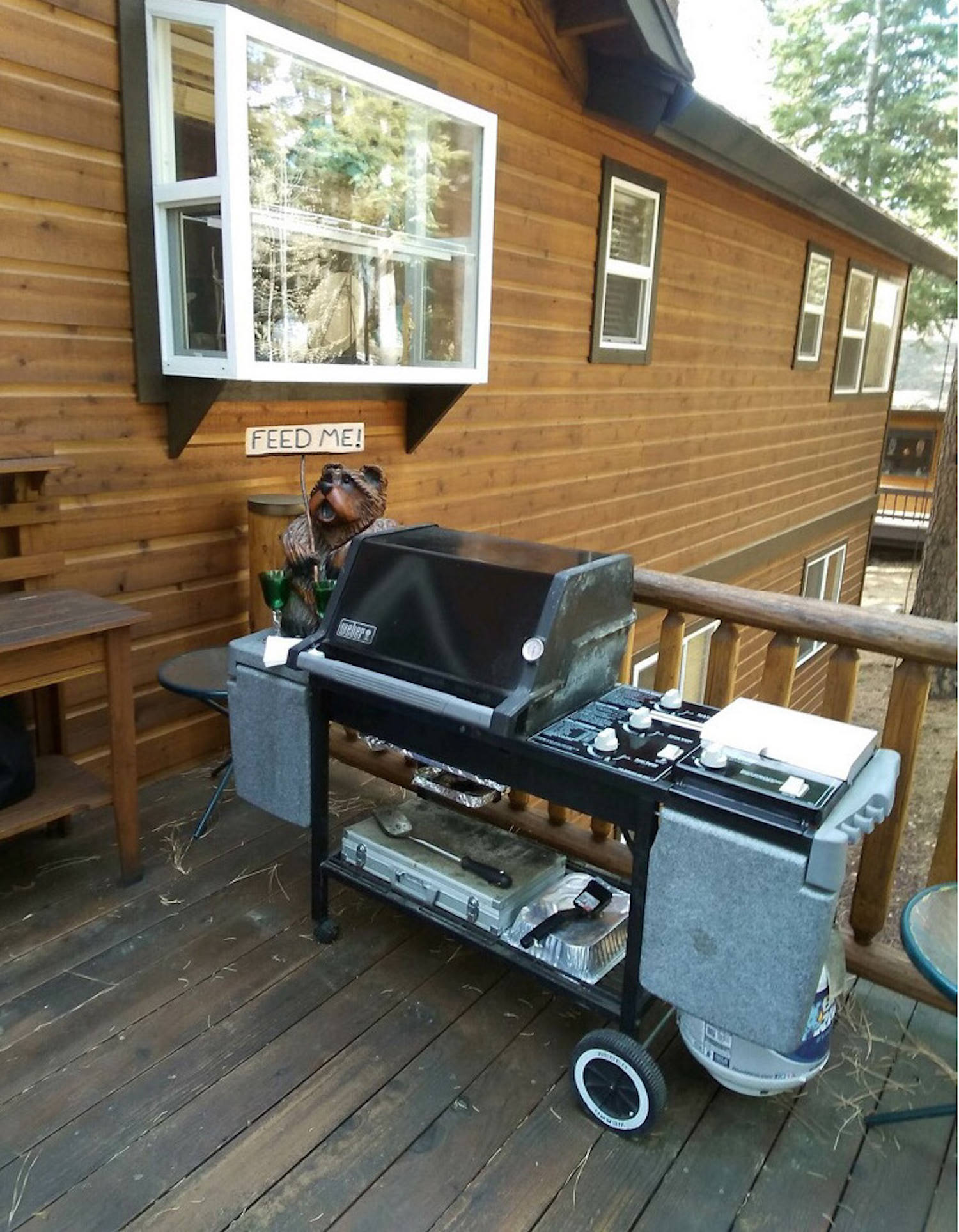 Chamberland Getaway, Lake Views with Deck! 4